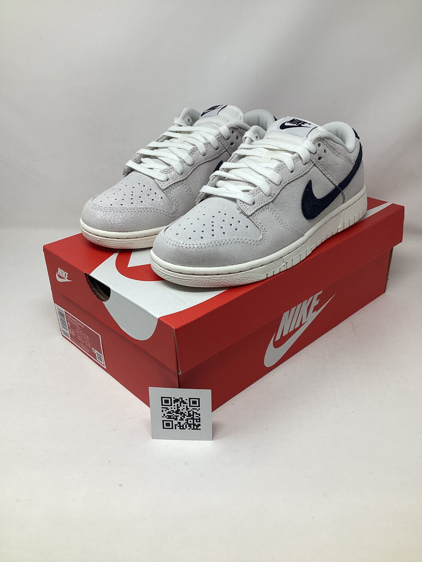 Nike Dunk Low SE, Black Sparkle (Women's)