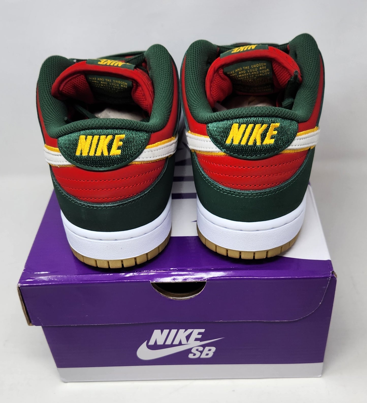 Nike SB Dunk Low Pro PRM, (Size 11)
