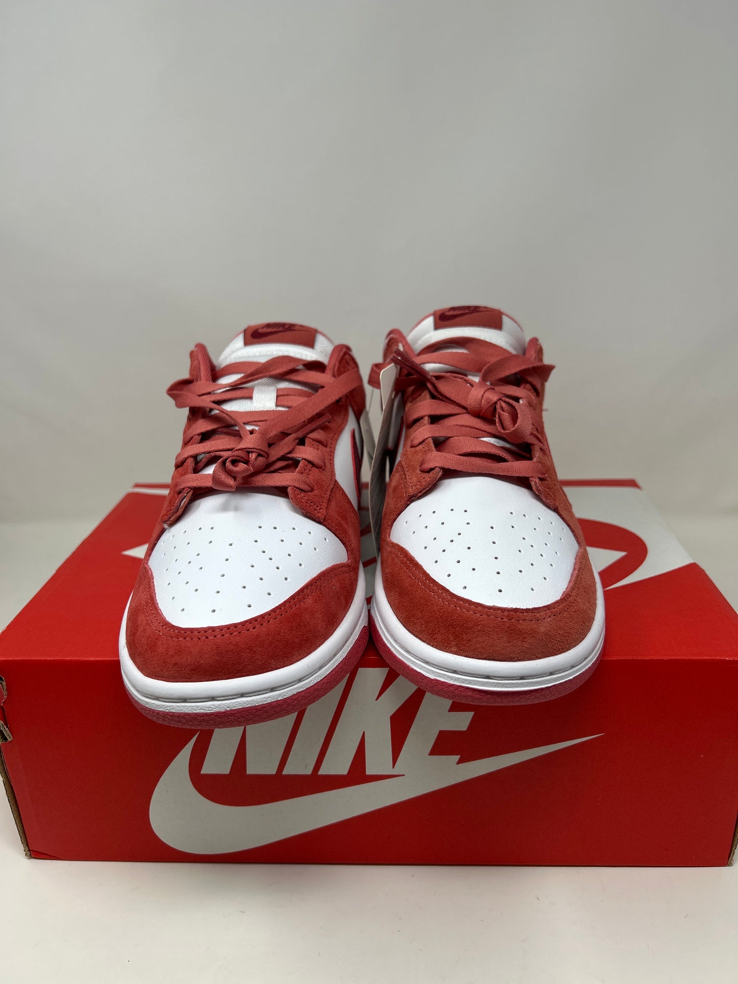 Nike Dunk Low Valentine’s day