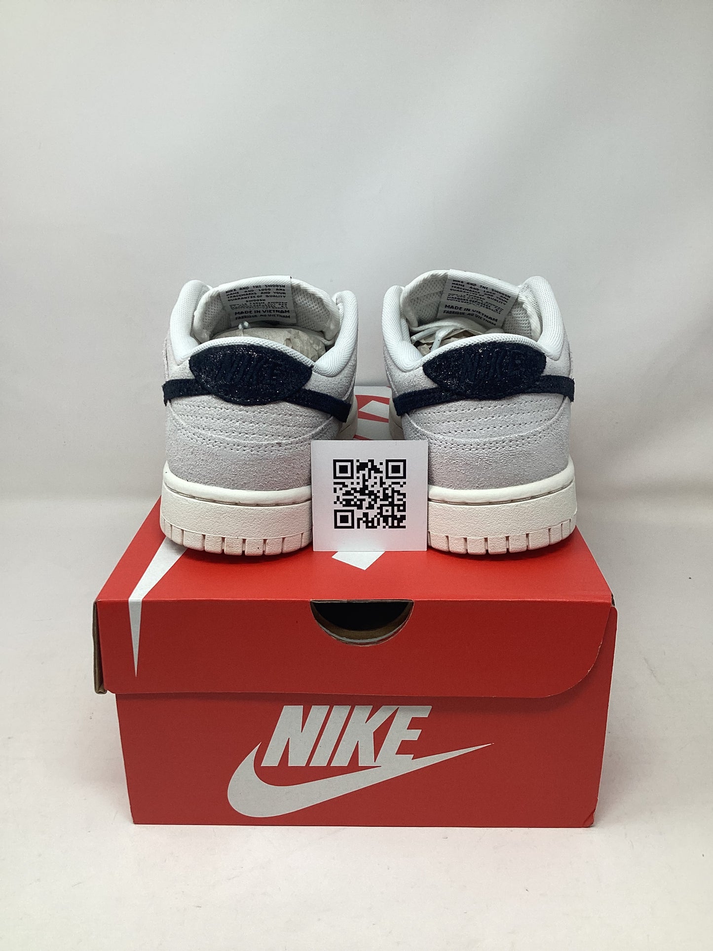 Nike Dunk Low SE, Black Sparkle (Women's)