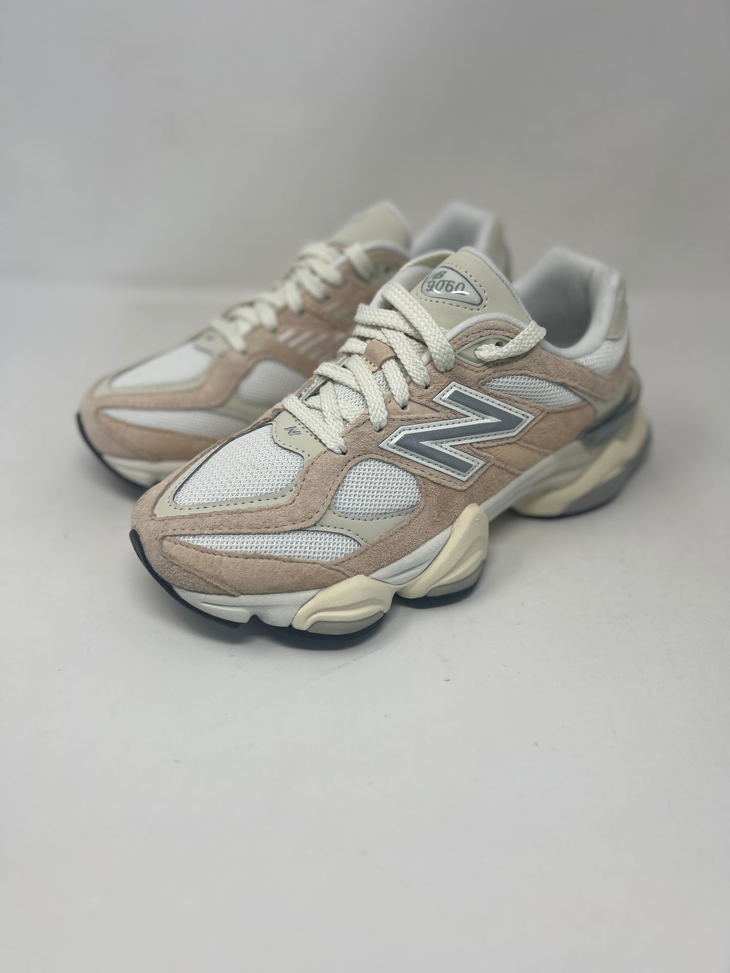 New Balance 9060, Vintage Rose