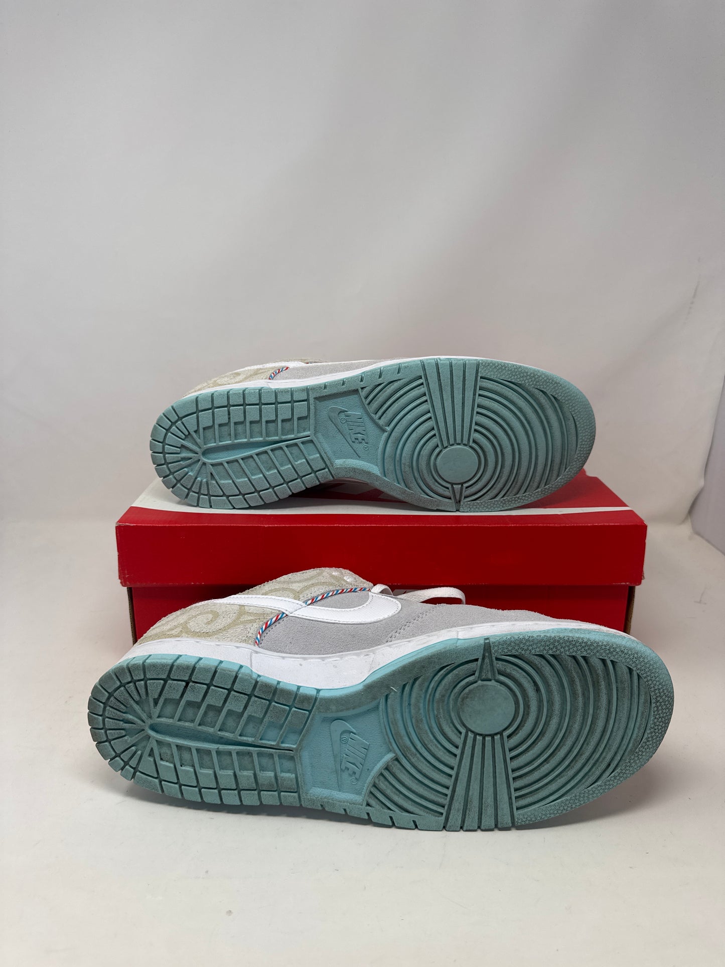 Nike Dunk Low SE, Barber Shop Grey (Used)