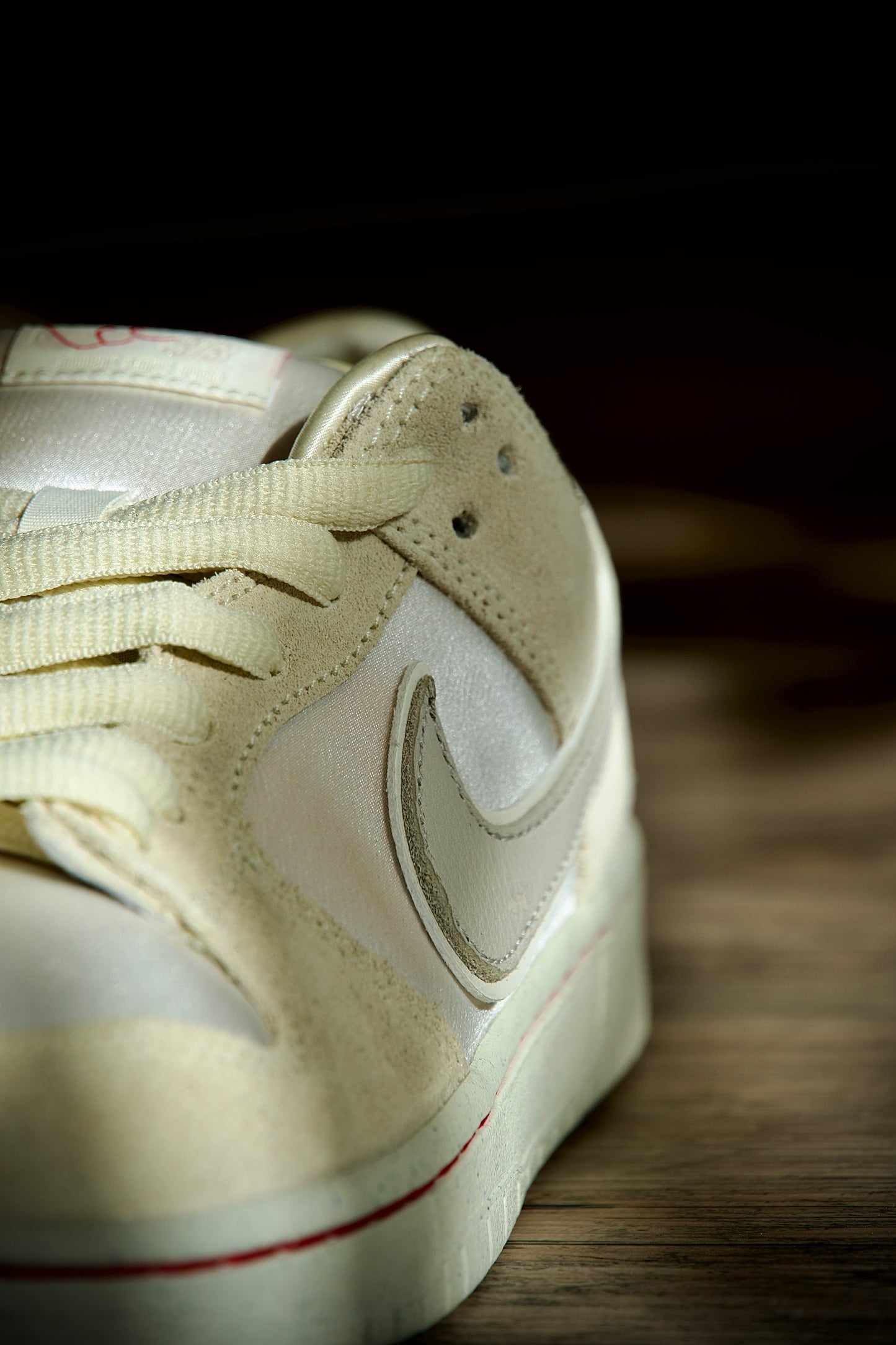 Nike SB Dunk Low City of Love Light Bone