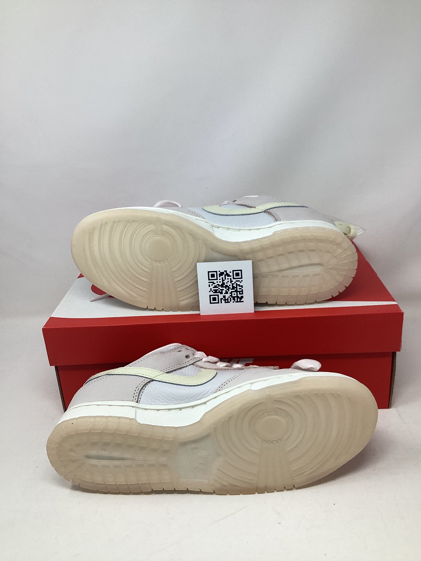 Nike Dunk Low PRM, (Women's)