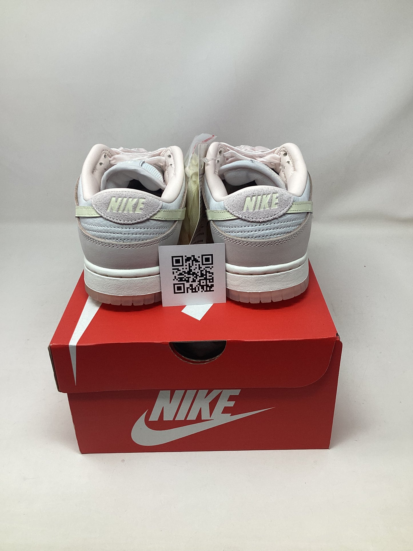 Nike Dunk Low PRM, (Women's)