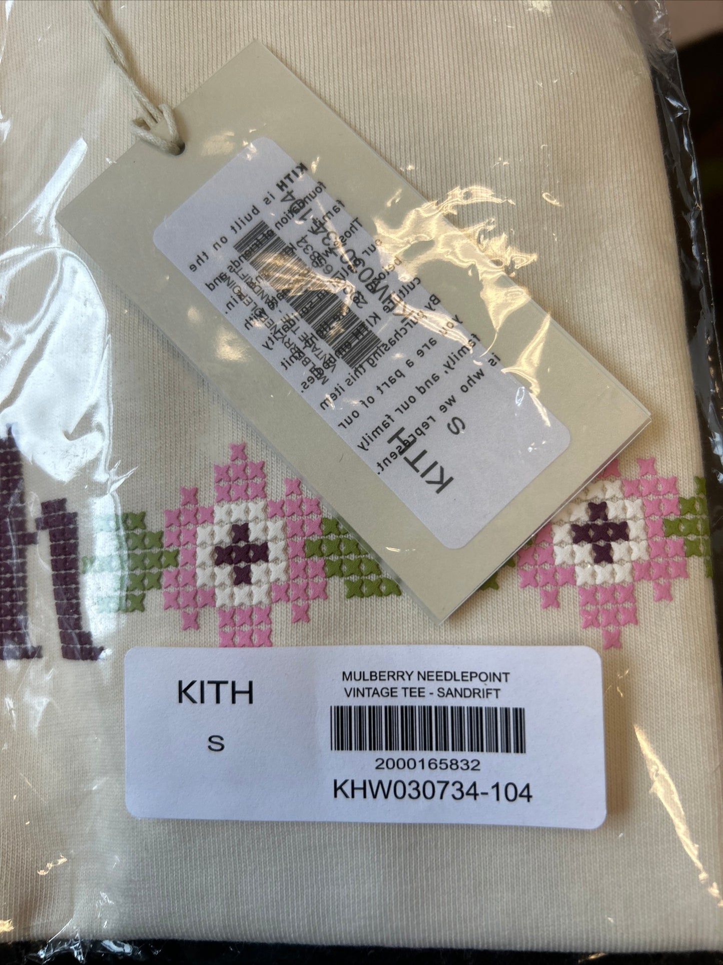 Mulberry Needlepoint Vintage Tee Size S