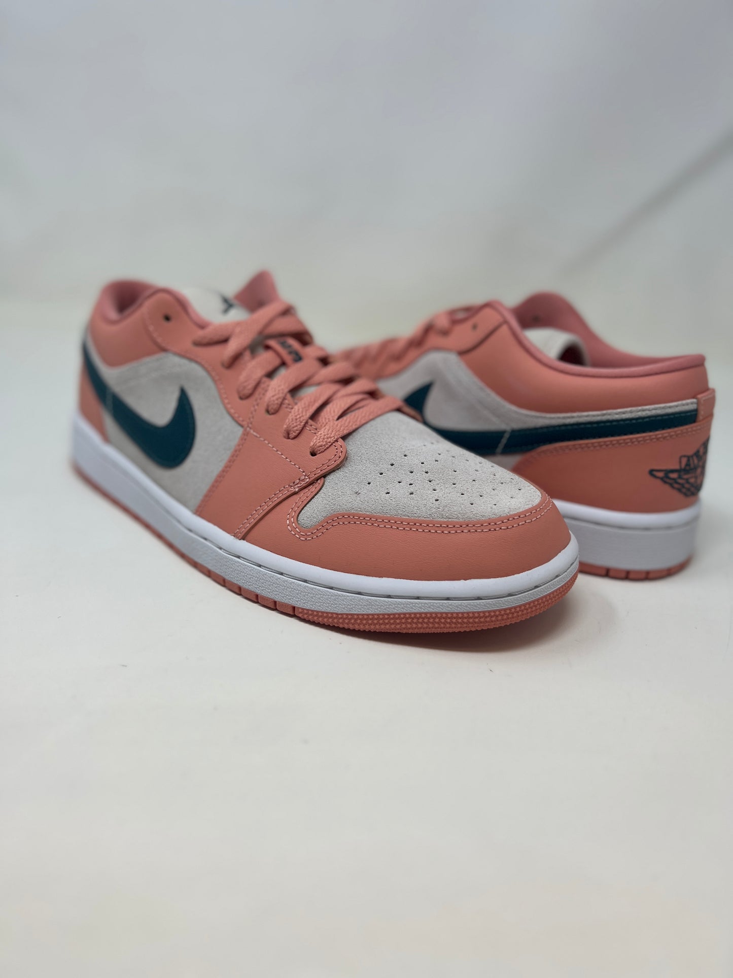Nike Air Jordan 1 Low 'Light Madder Root'