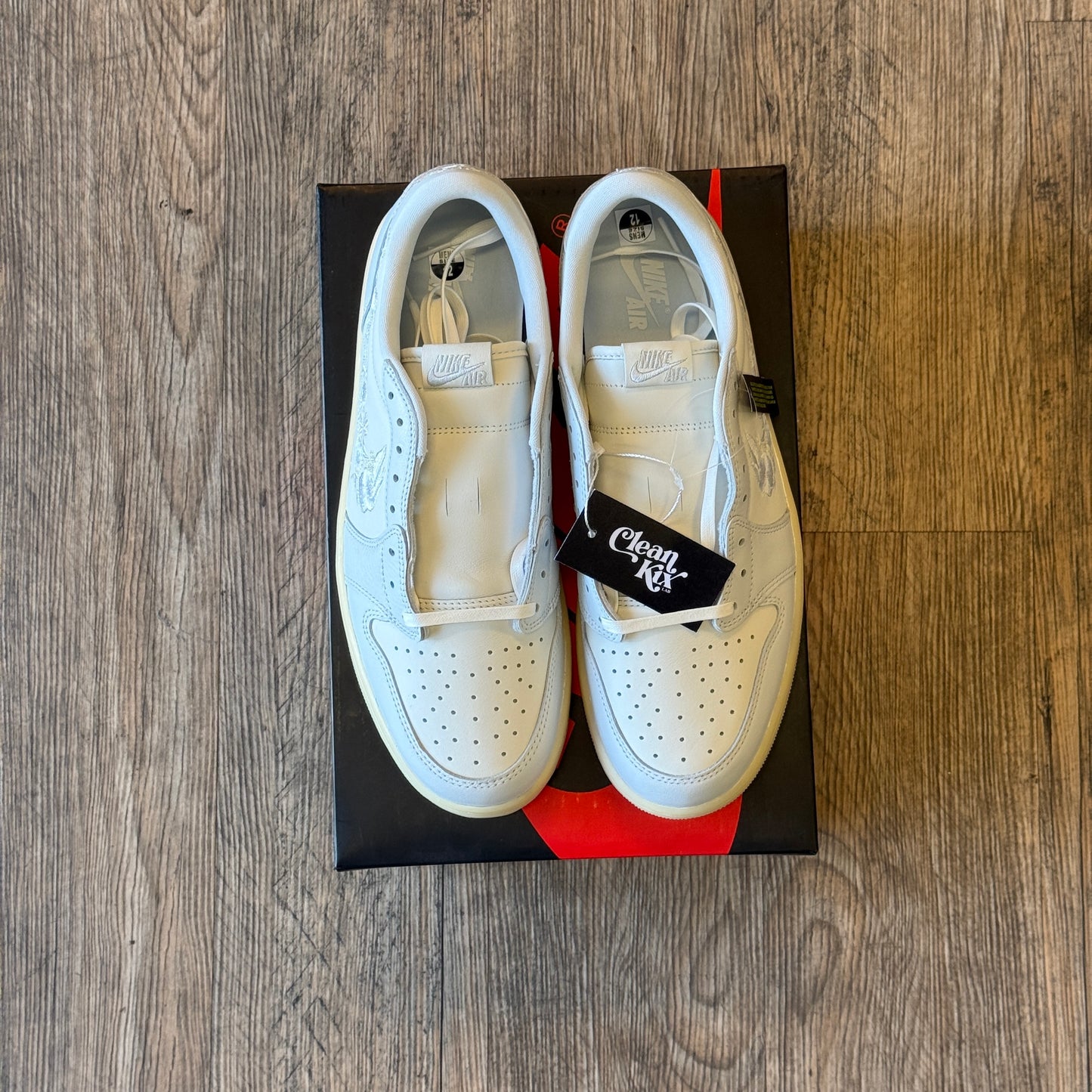 Jordan 1 Low Retro OG Rabbit Floral Swoosh