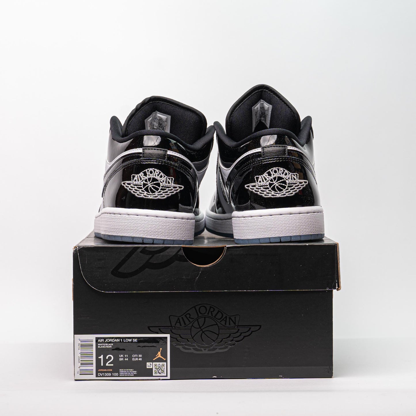 Jordan 1 Low SE Concord
