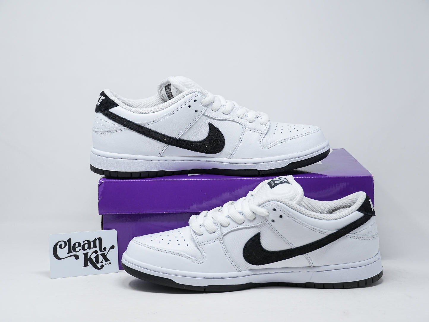 Nike SB Dunk Low 'White/Black' Pro