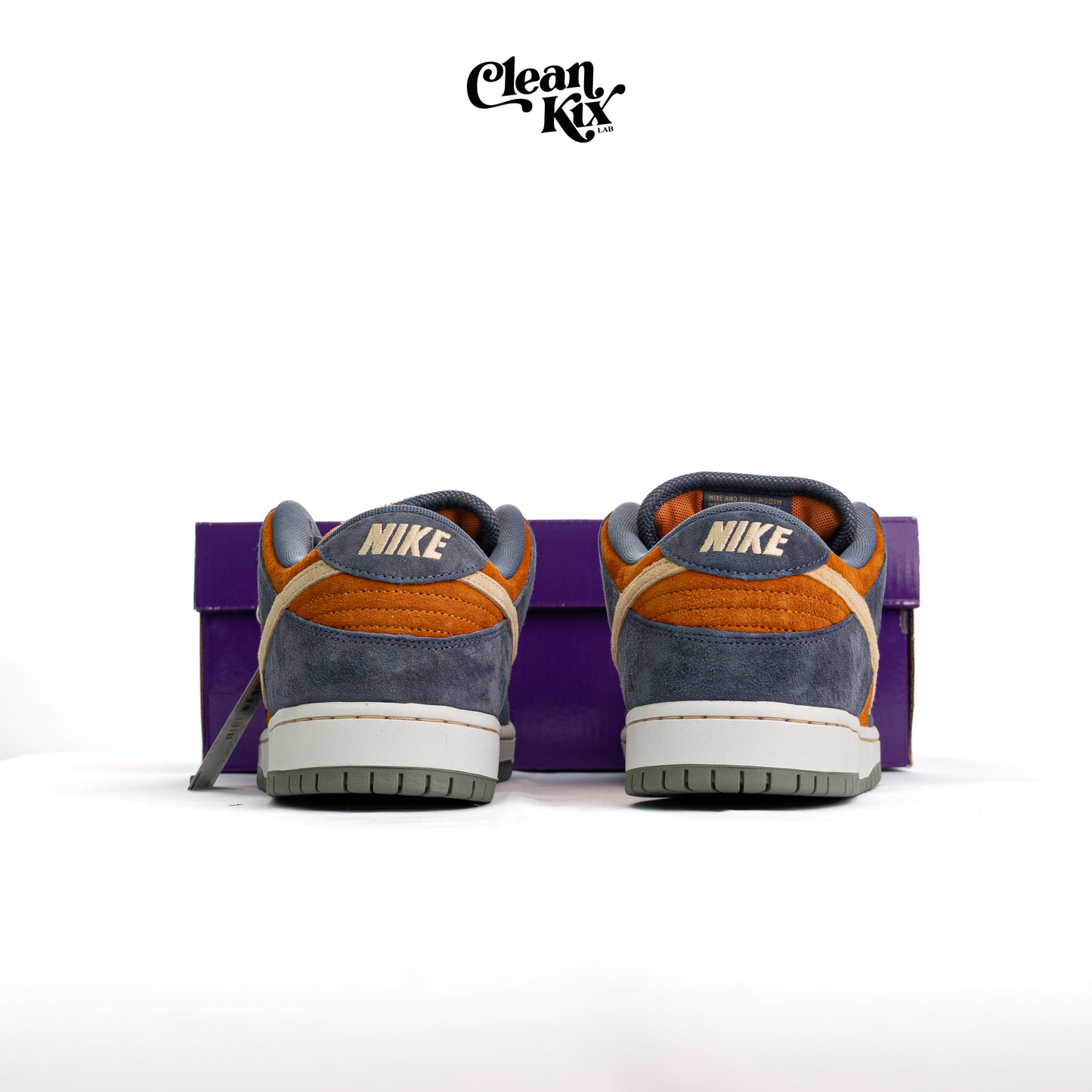 Nike Dunk "Light Carbon Monarch"