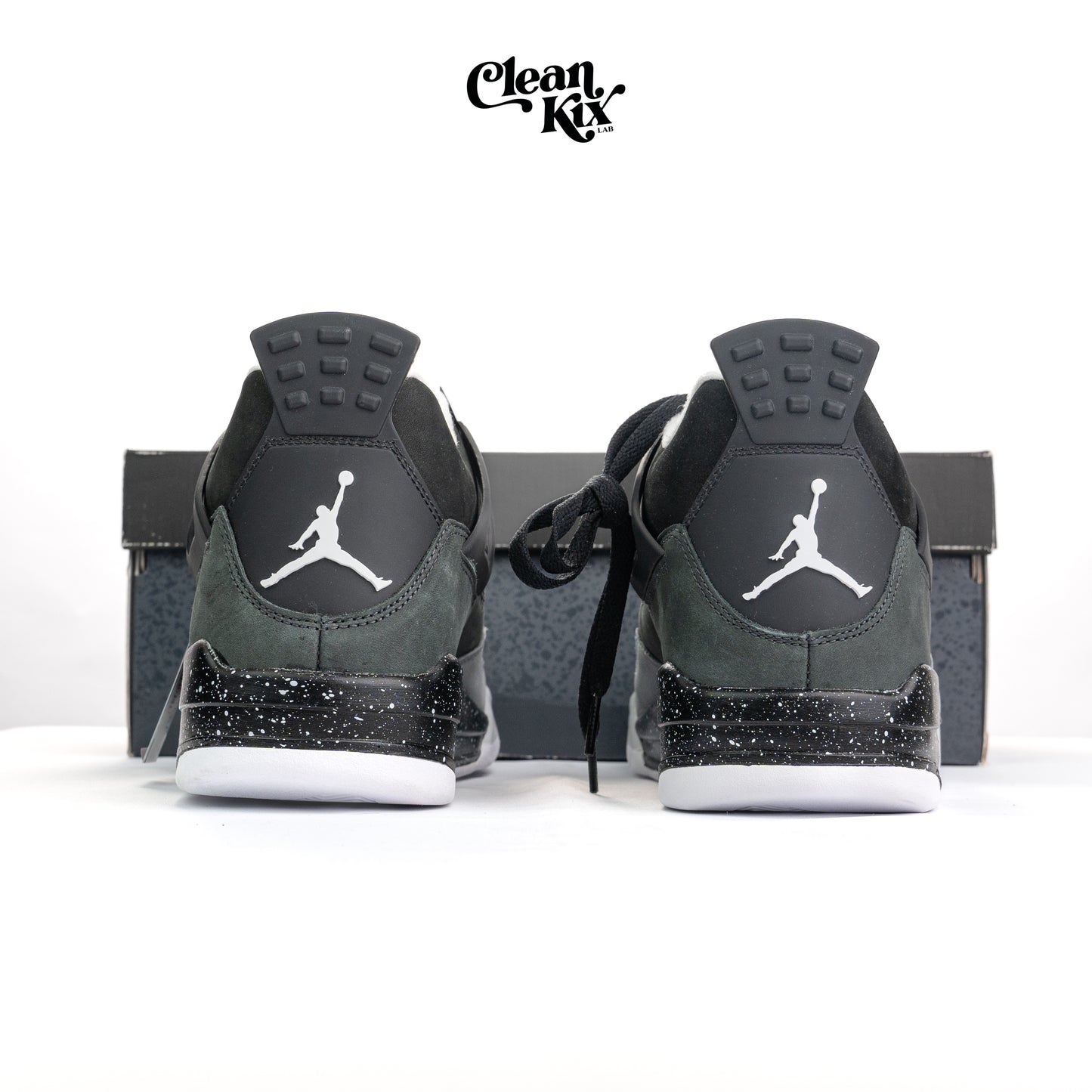 Jordan 4 Retro Fear (2024)