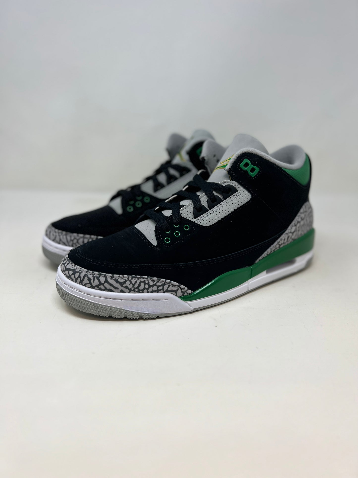 Nike Air Jordan 3 Retro 'Pine Green'