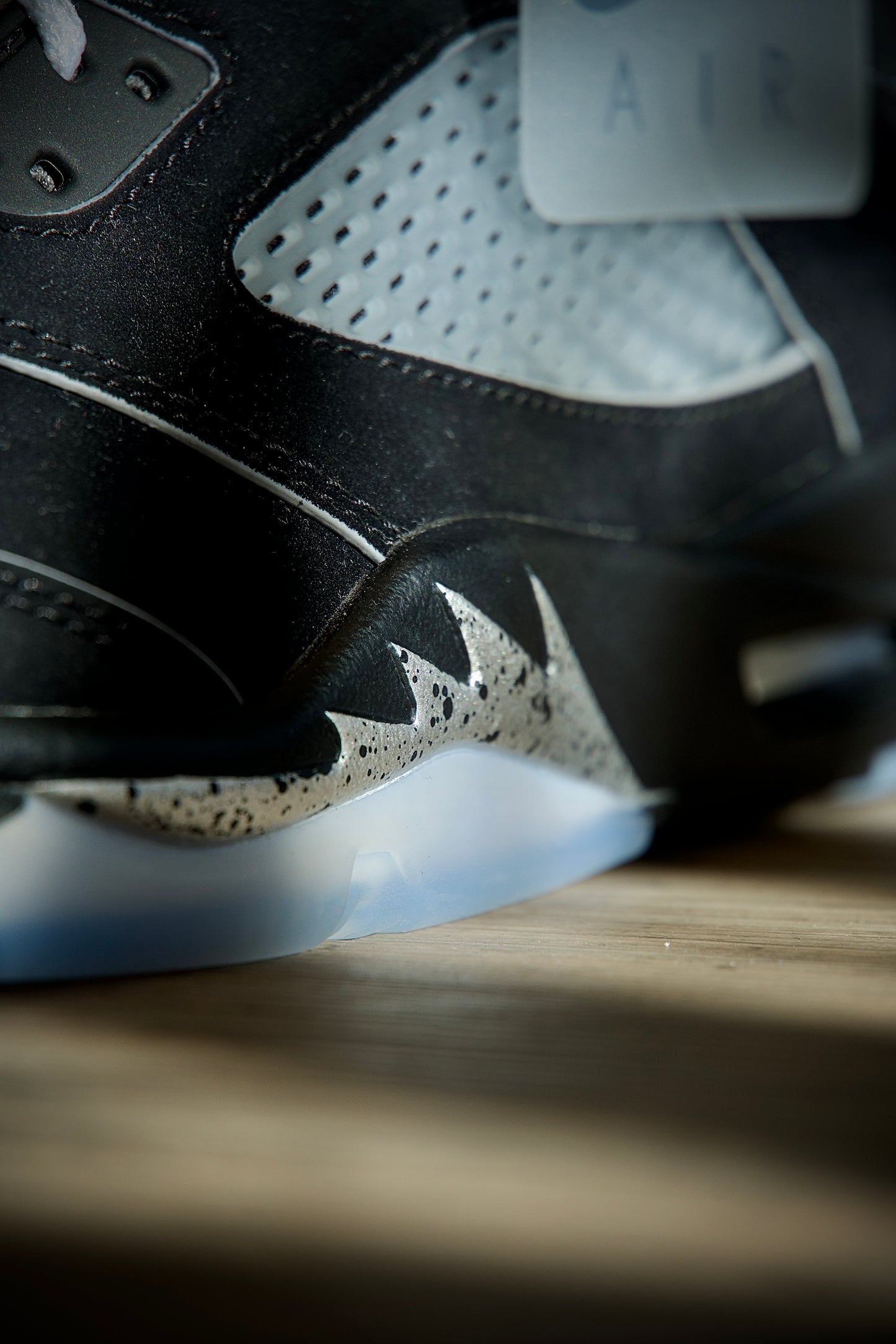 Jordan 5 Retro OG Black Metallic Reimagined