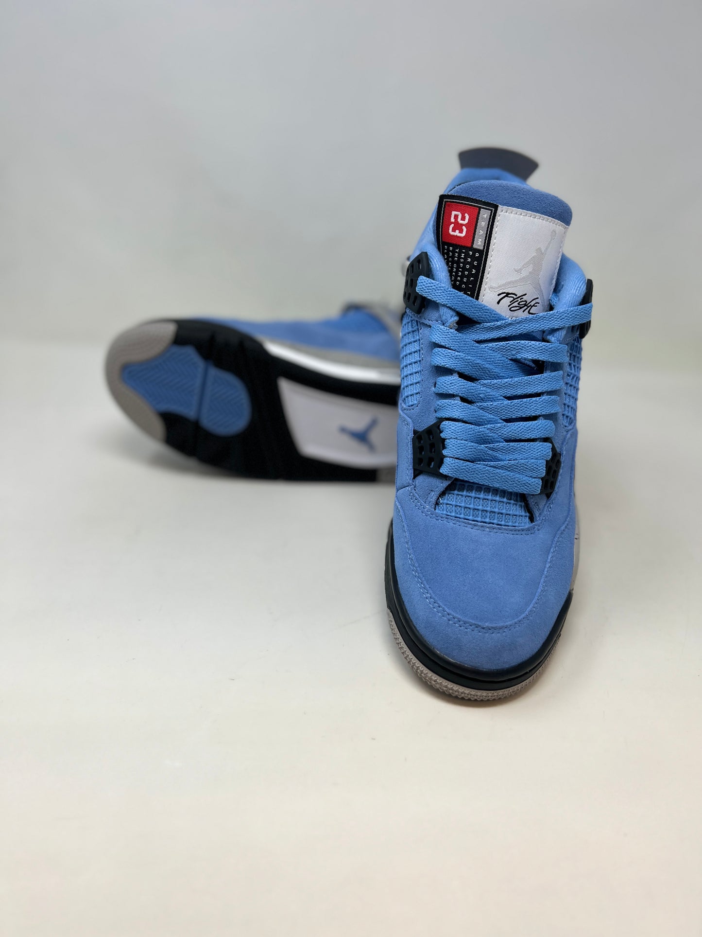 Nike Air Jordan 4 ‘University Blue’