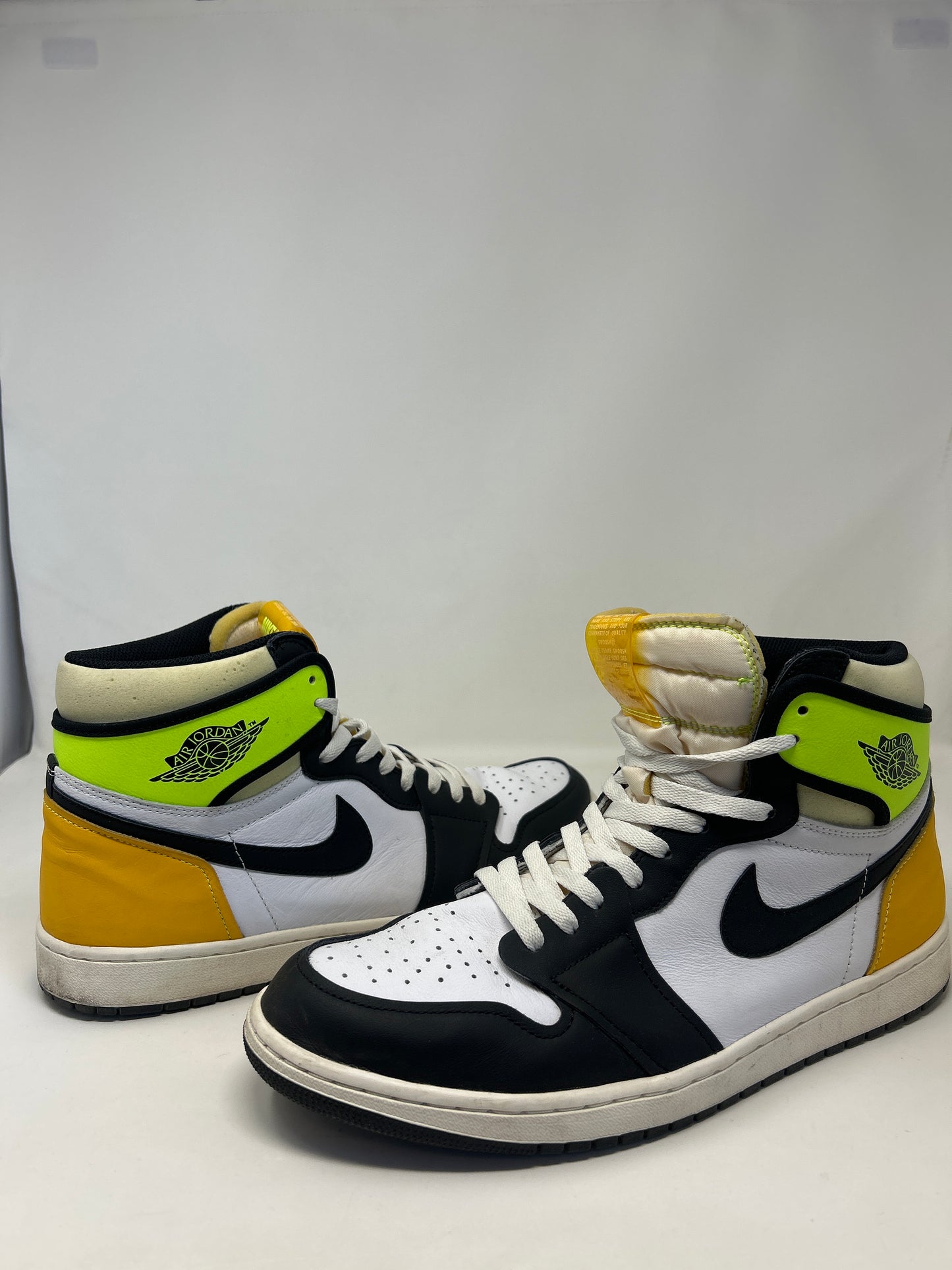 jordan 1 high “Volt” Used