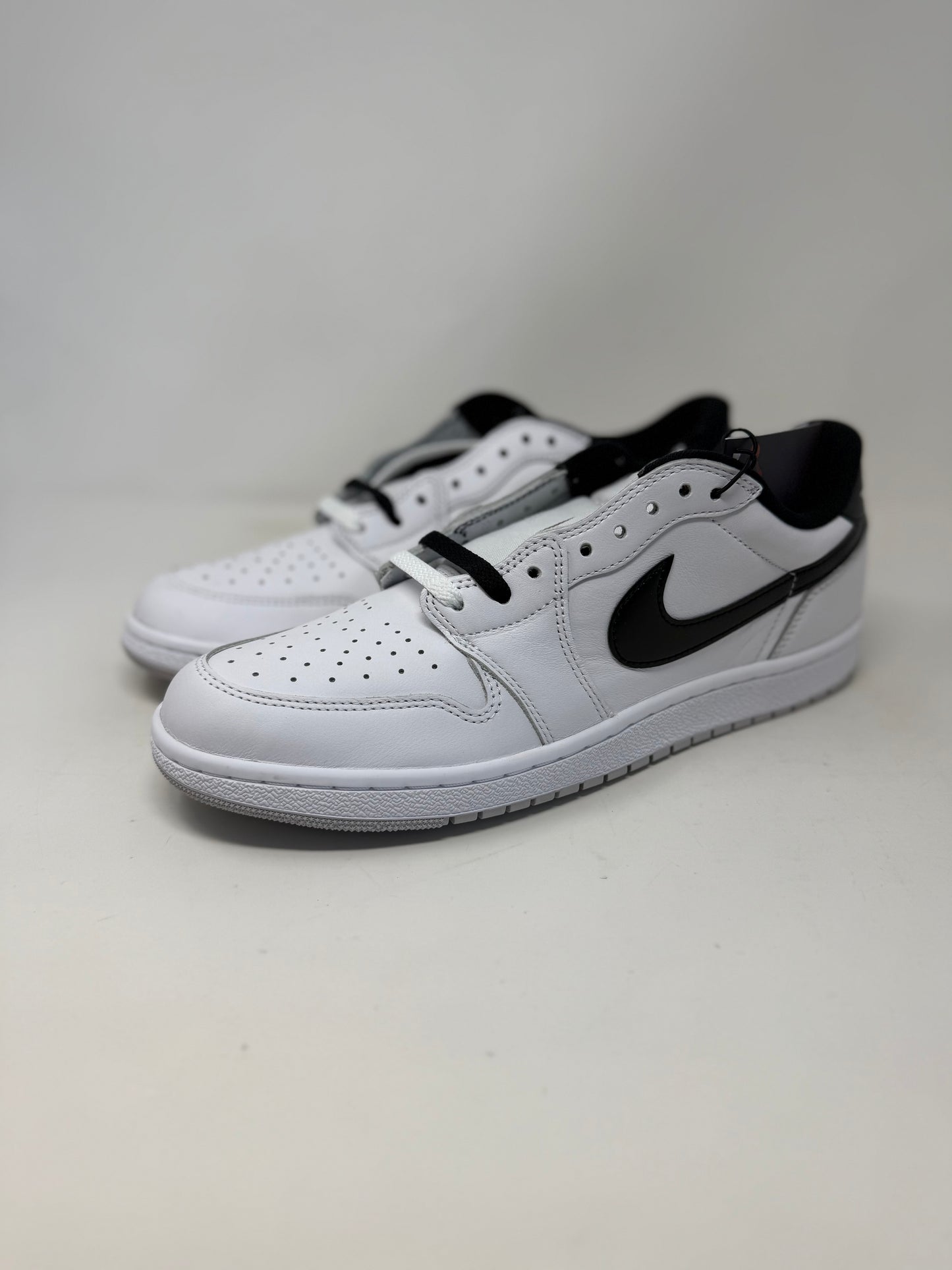 Nike Air Jordan 1 Low OG 85 ‘Metallic Black’