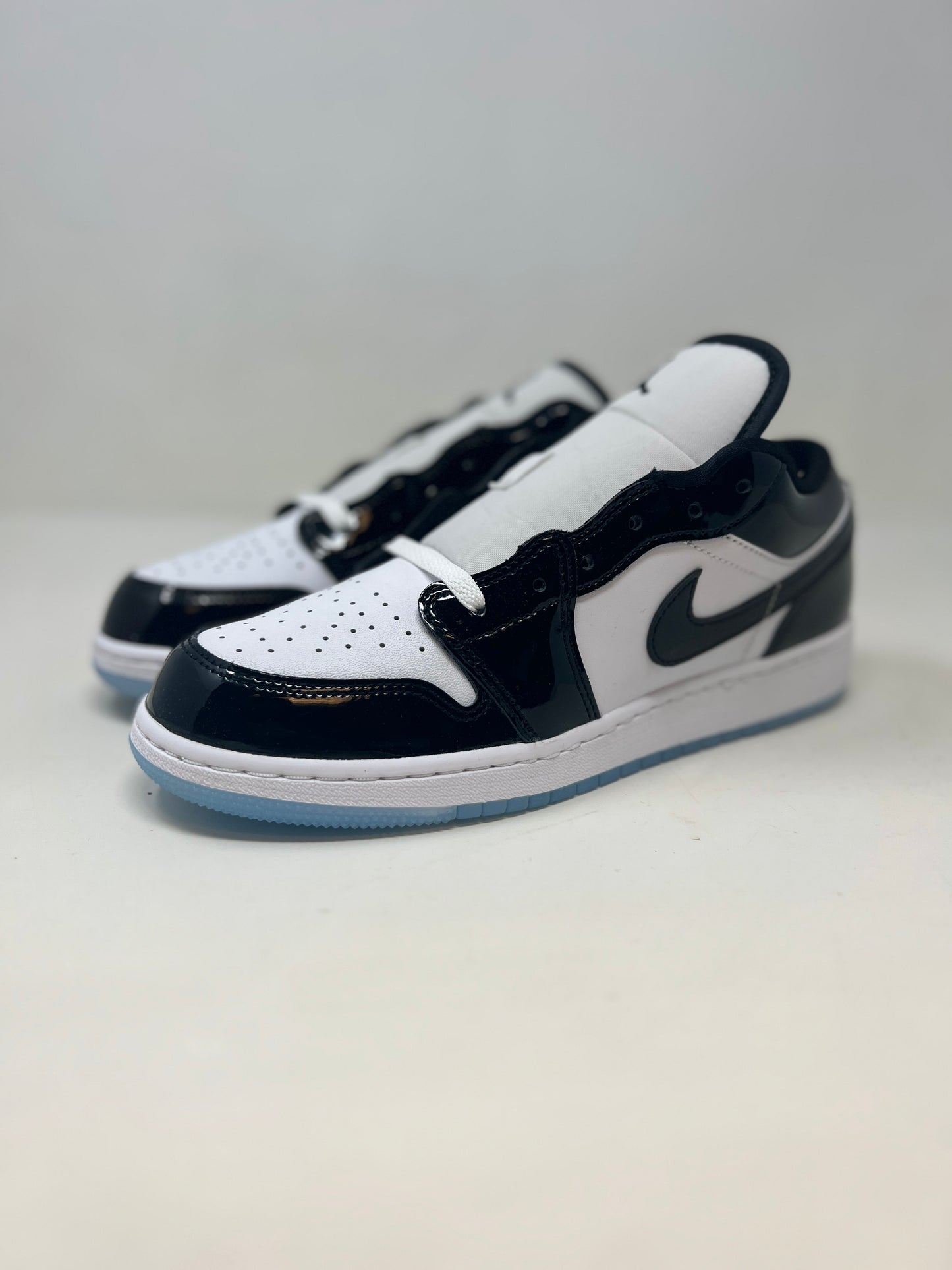 Nike Air Jordan 1 Low ‘Concord’