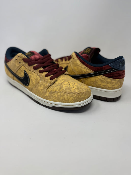 Nike SB Dunk Low 'City of Cinema'