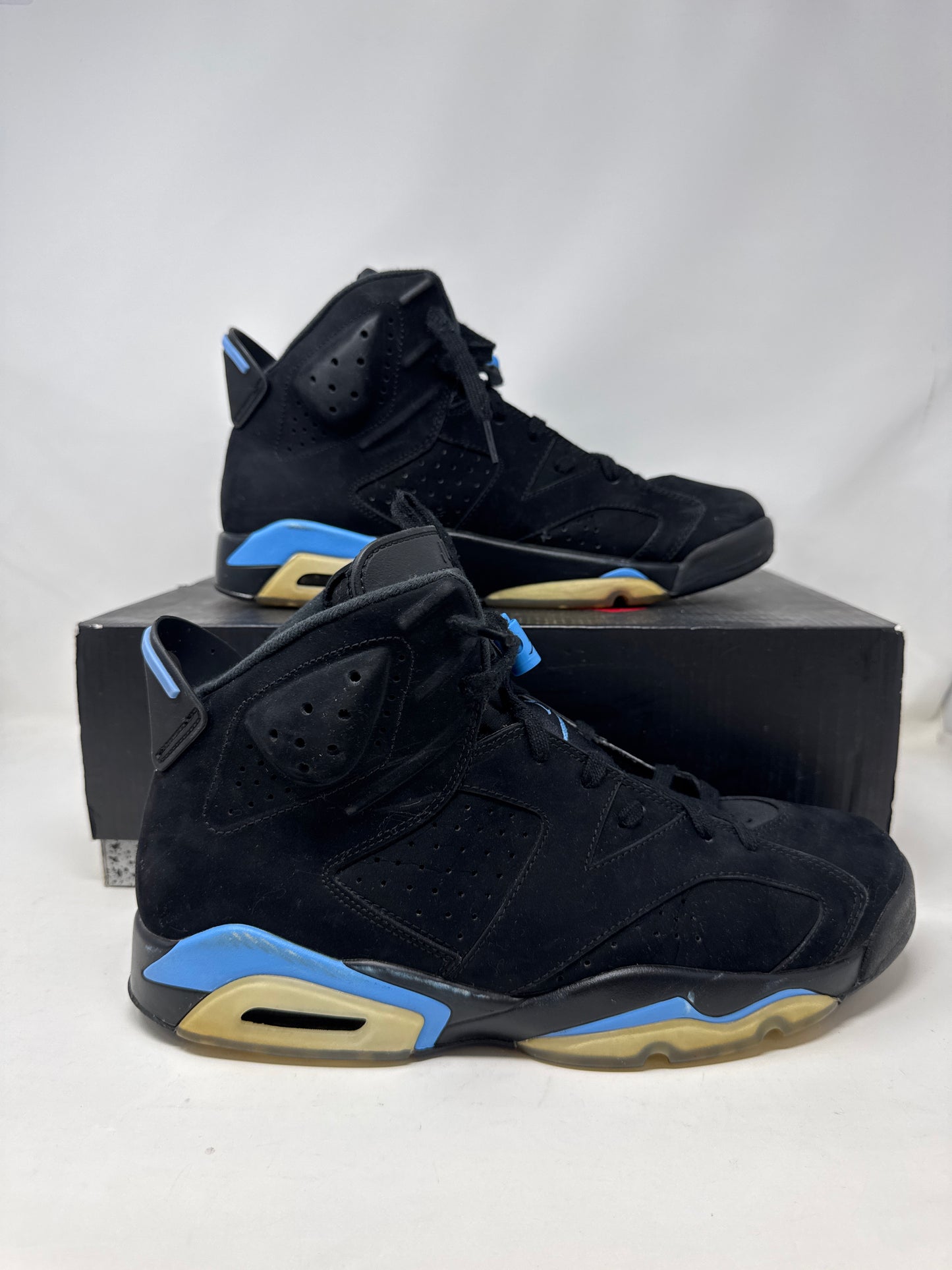 Jordan 6 Retro
UNC (USED)