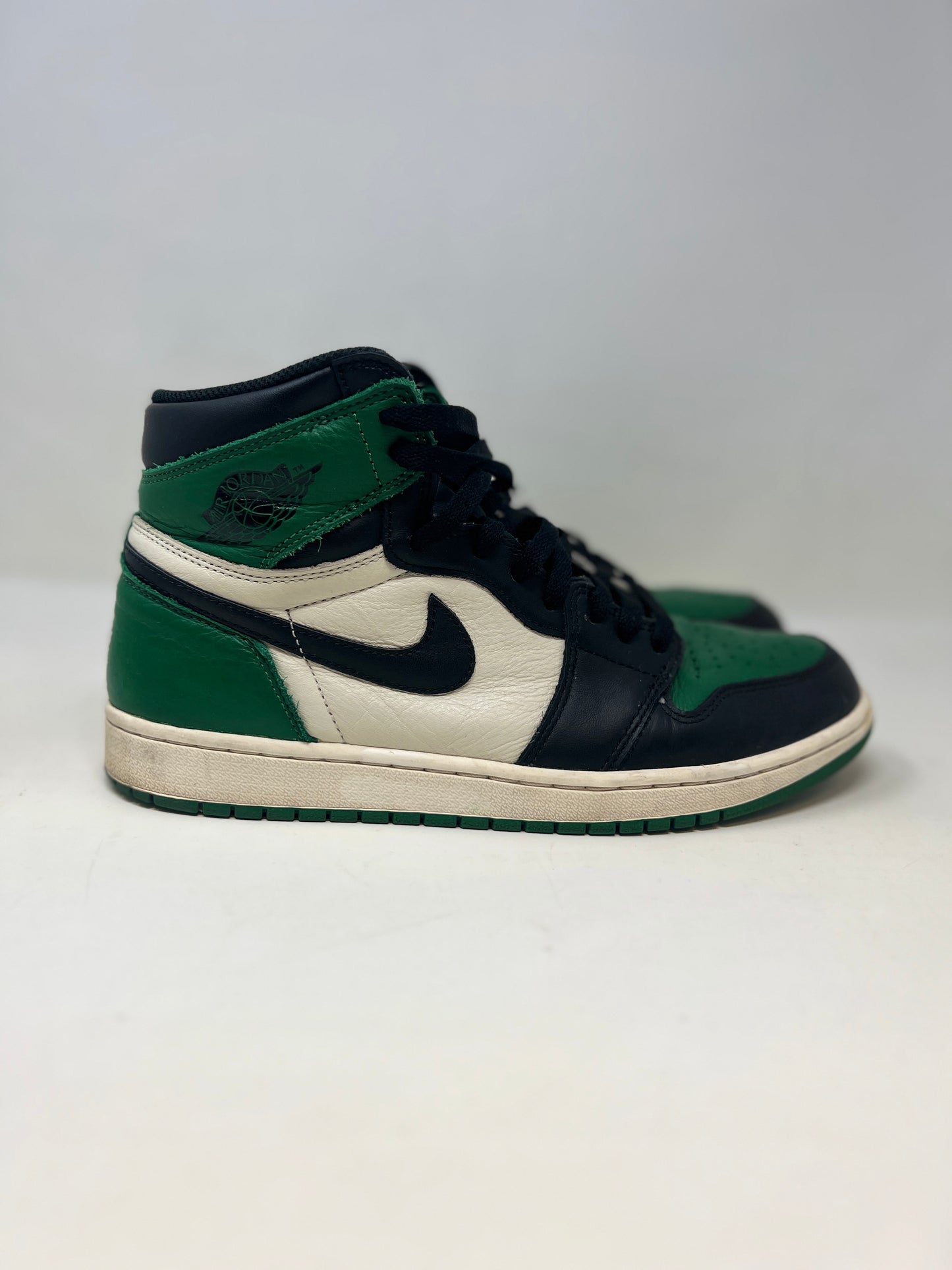 Nike Air Jordan 1 High OG ‘Pine Green’