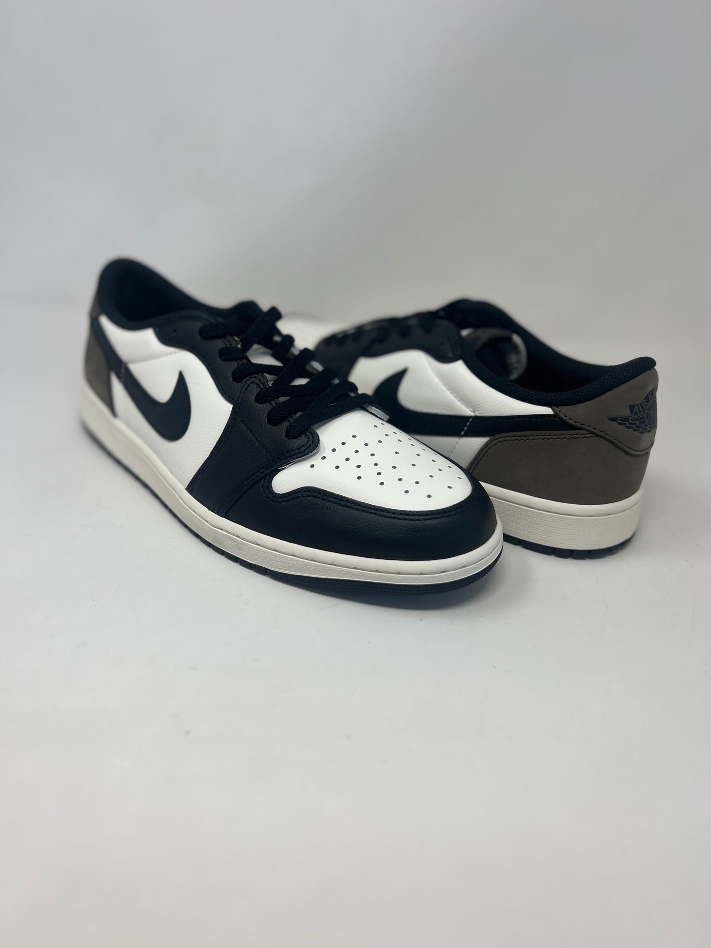 Nike Air Jordan 1 Low OG 'Mocha'