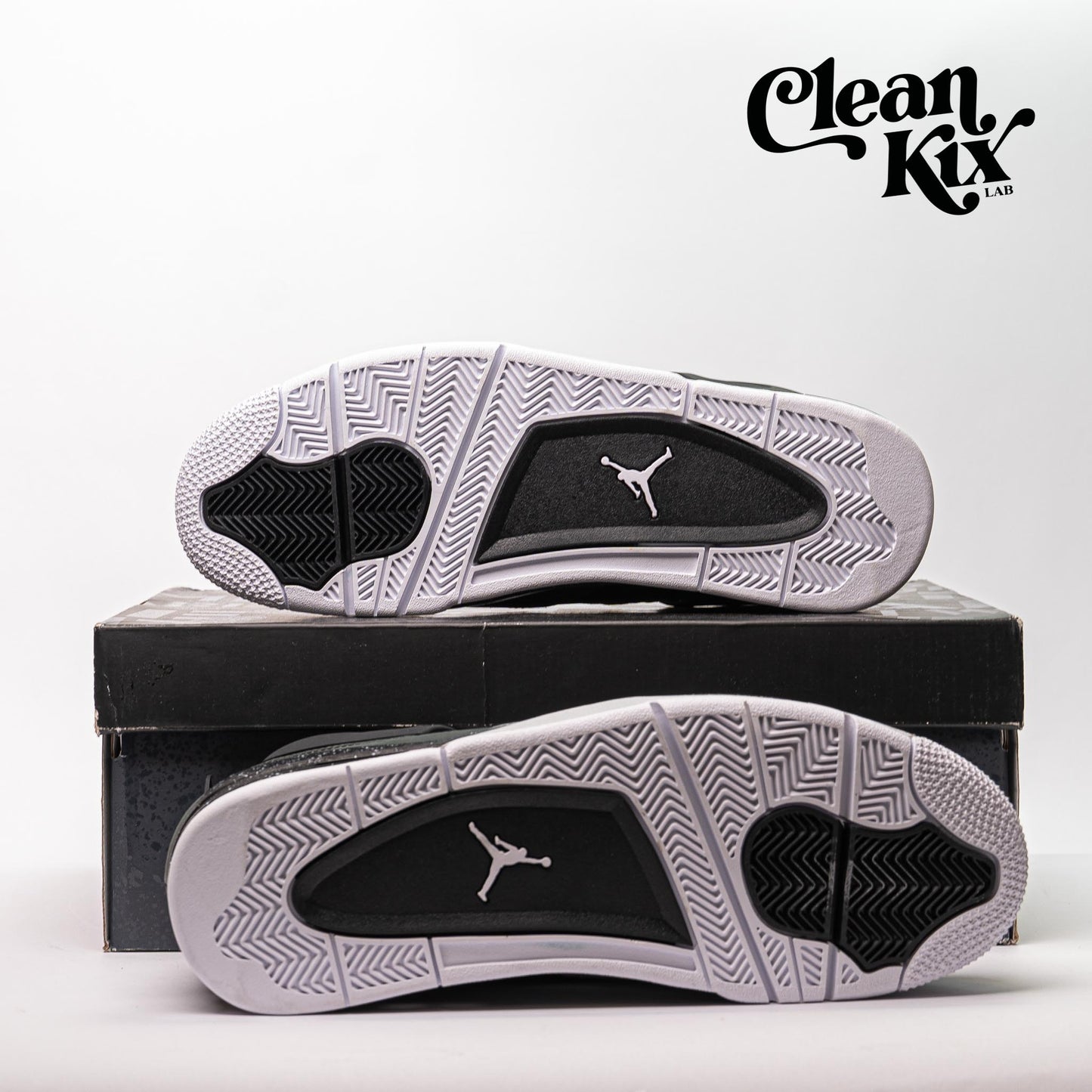 Jordan 4 Retro Fear (2024)