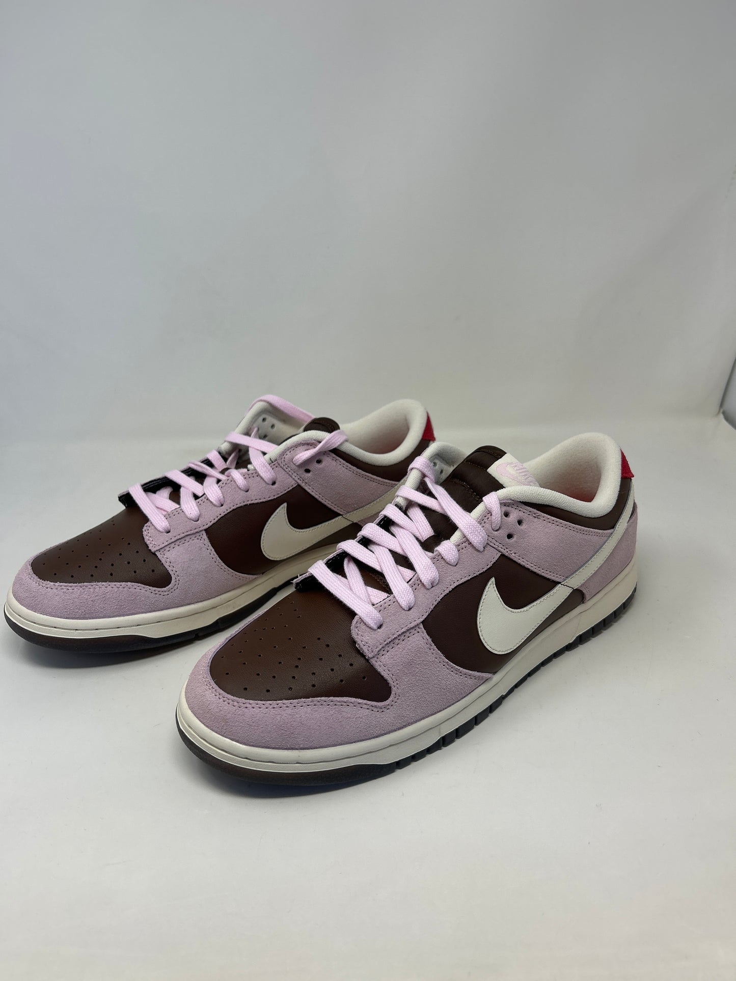 nike dunk low “Neapolitan” women’s 13.5 men’s 12