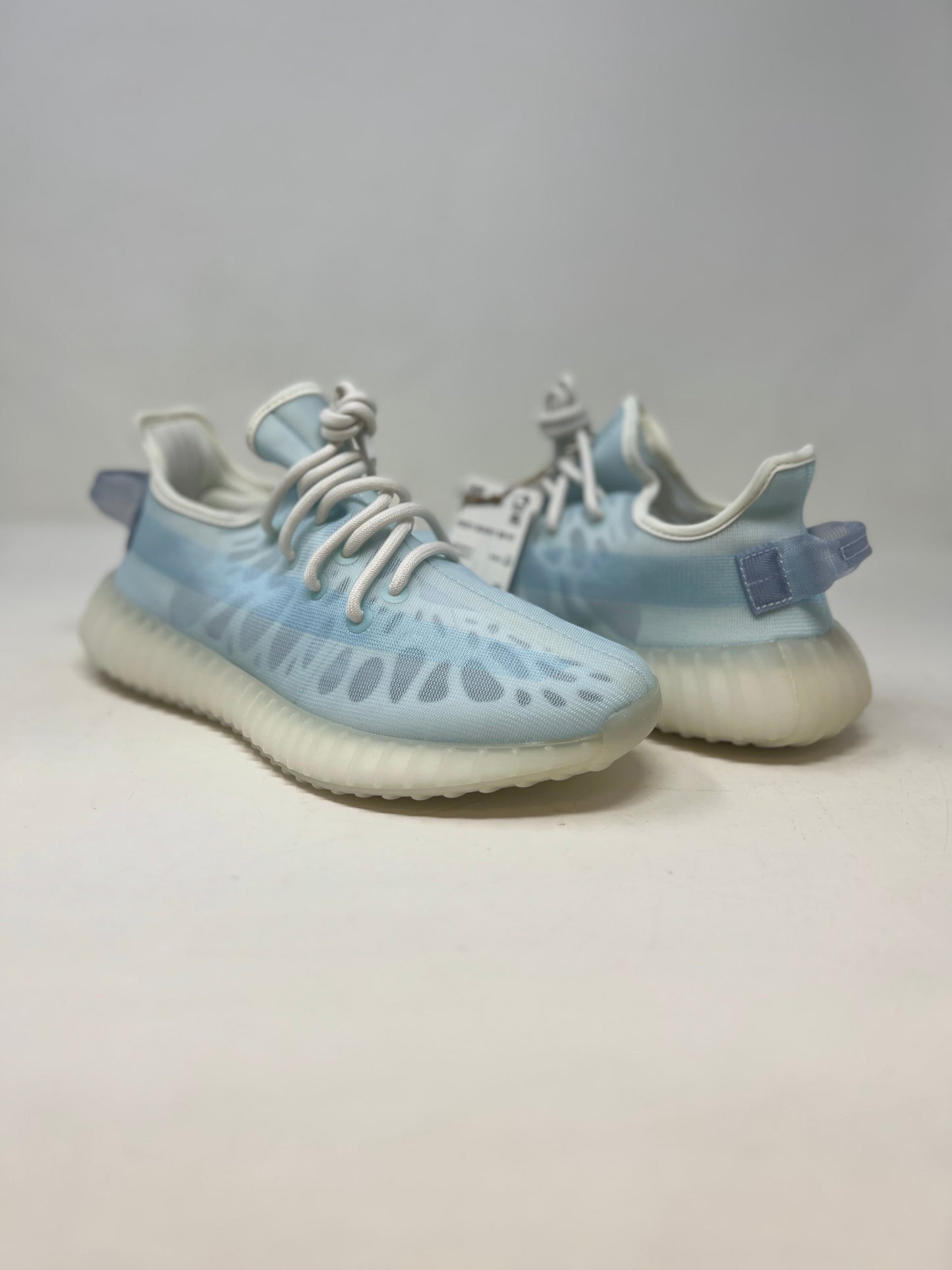 Adidas Yeezy Boost 350 v2 ‘Mono Ice’