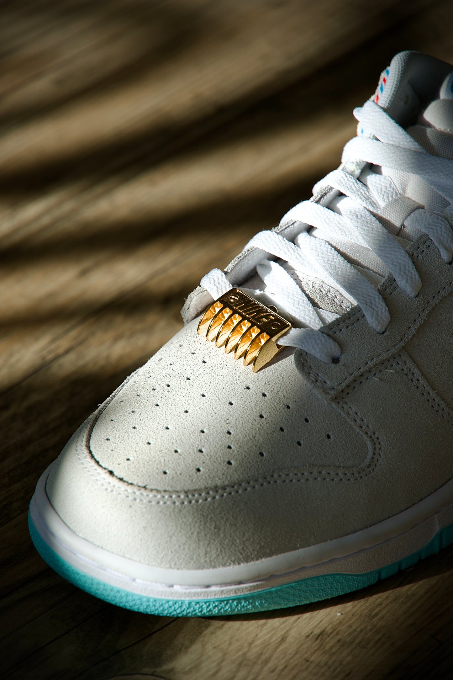 Nike Dunk Low SE Barber Shop Grey