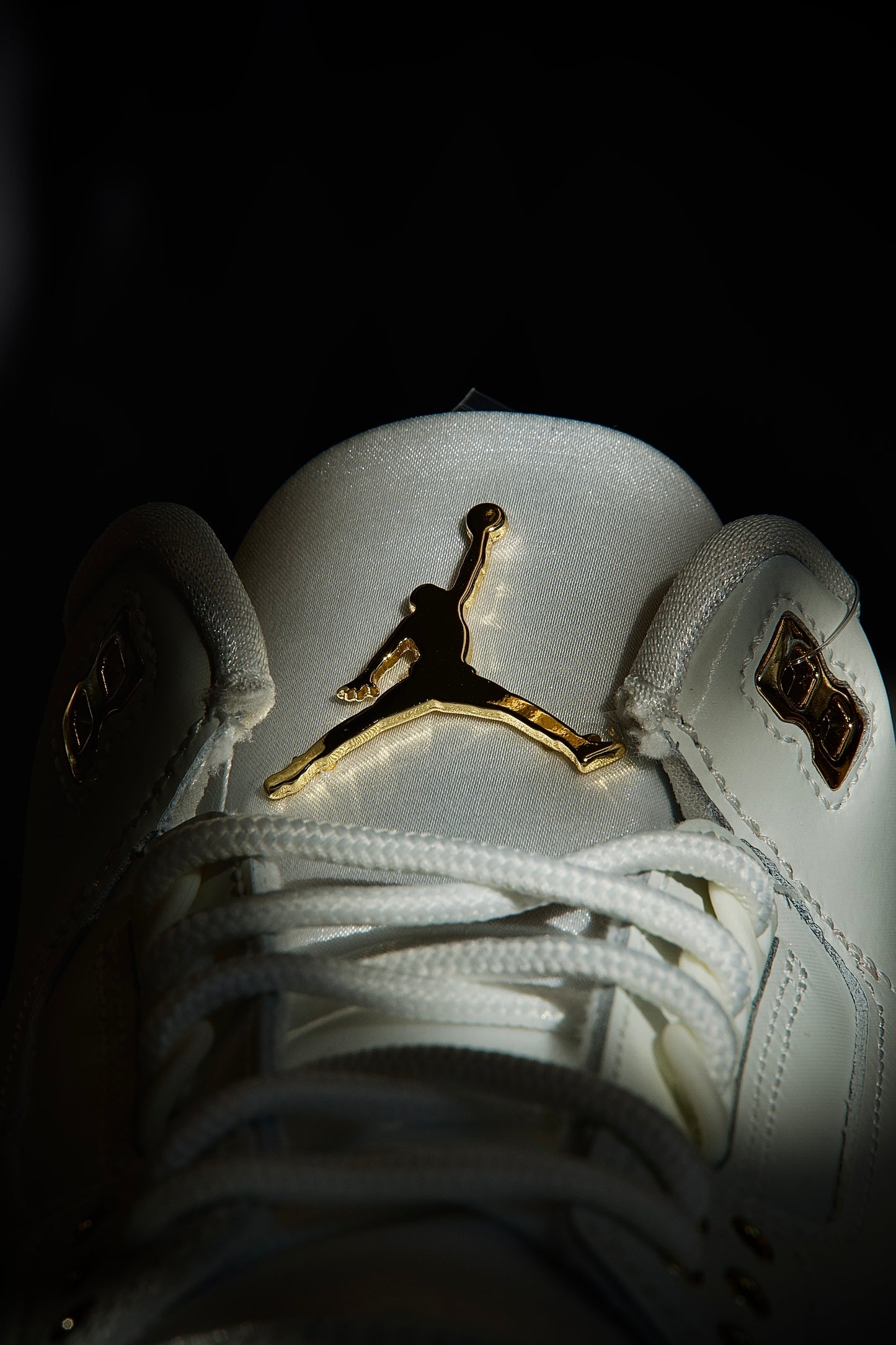 Air Jordan 3 Retro "El Vuelo Summit White"