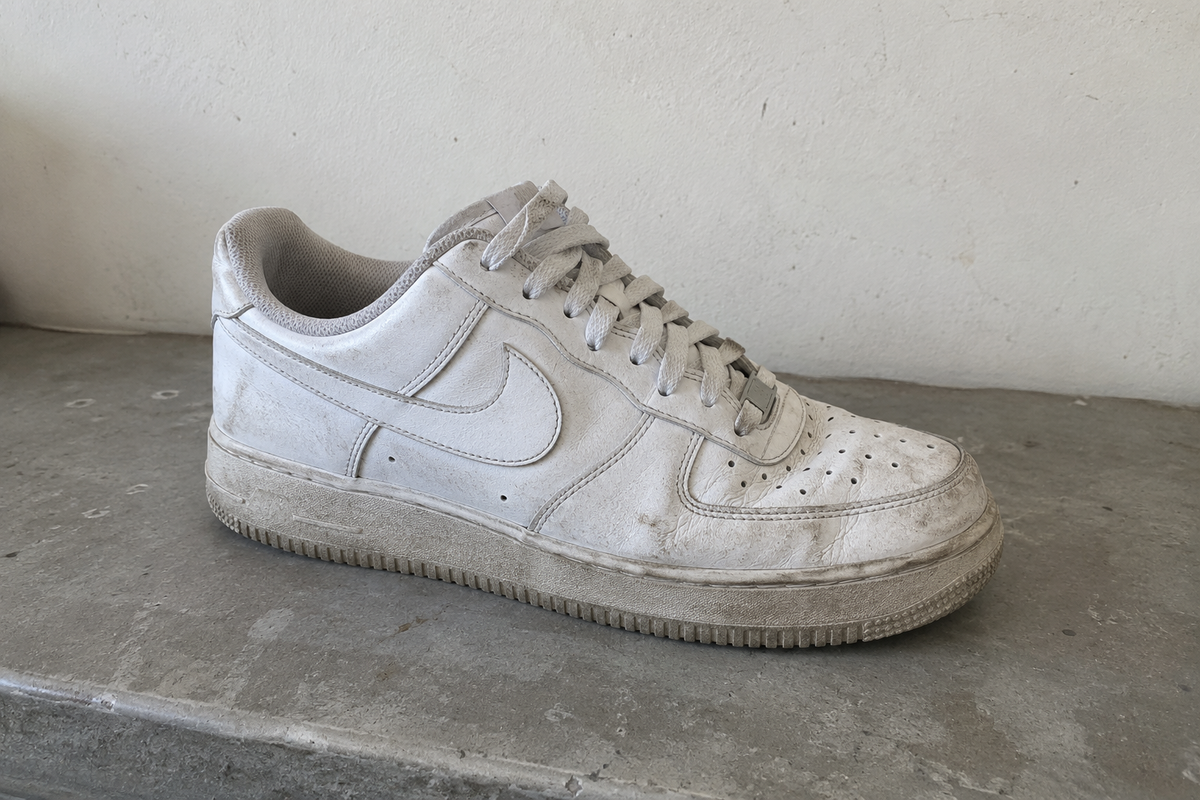 Sneaker before cleaning