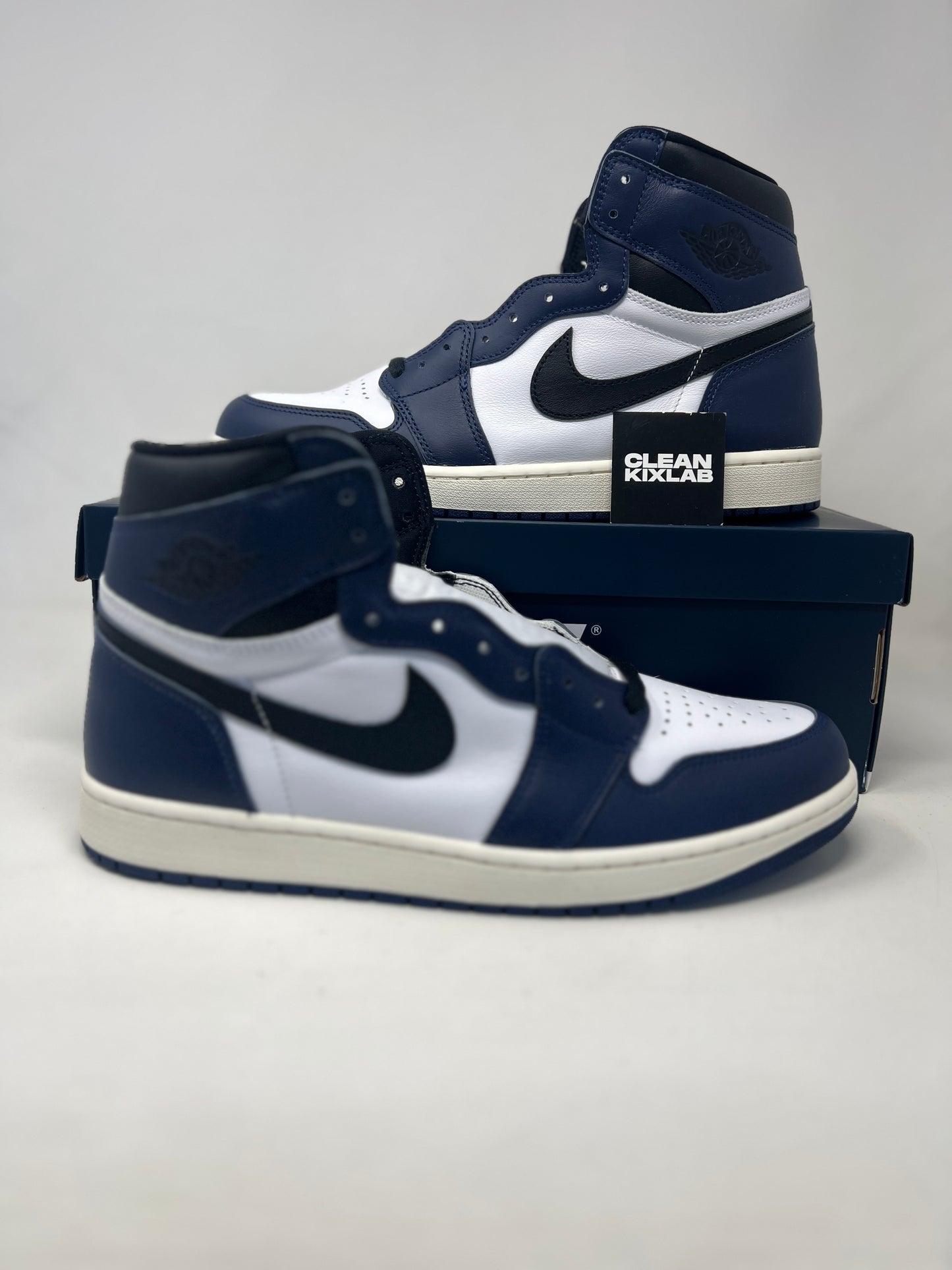 Nike Air Jordan 1 High OG 'Midnight Navy'