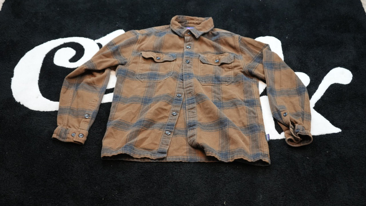 Patagonia Button Up - Brown