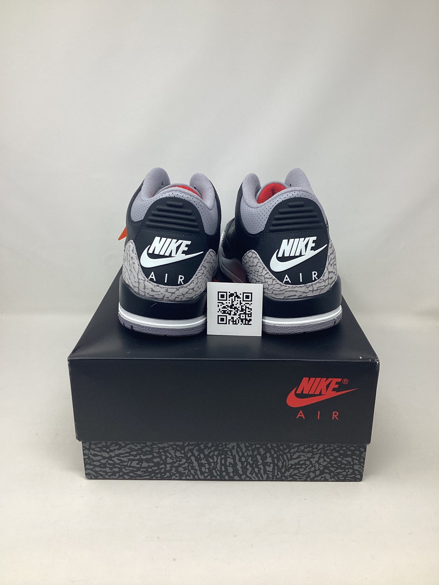 Air Jordan 3 Retro