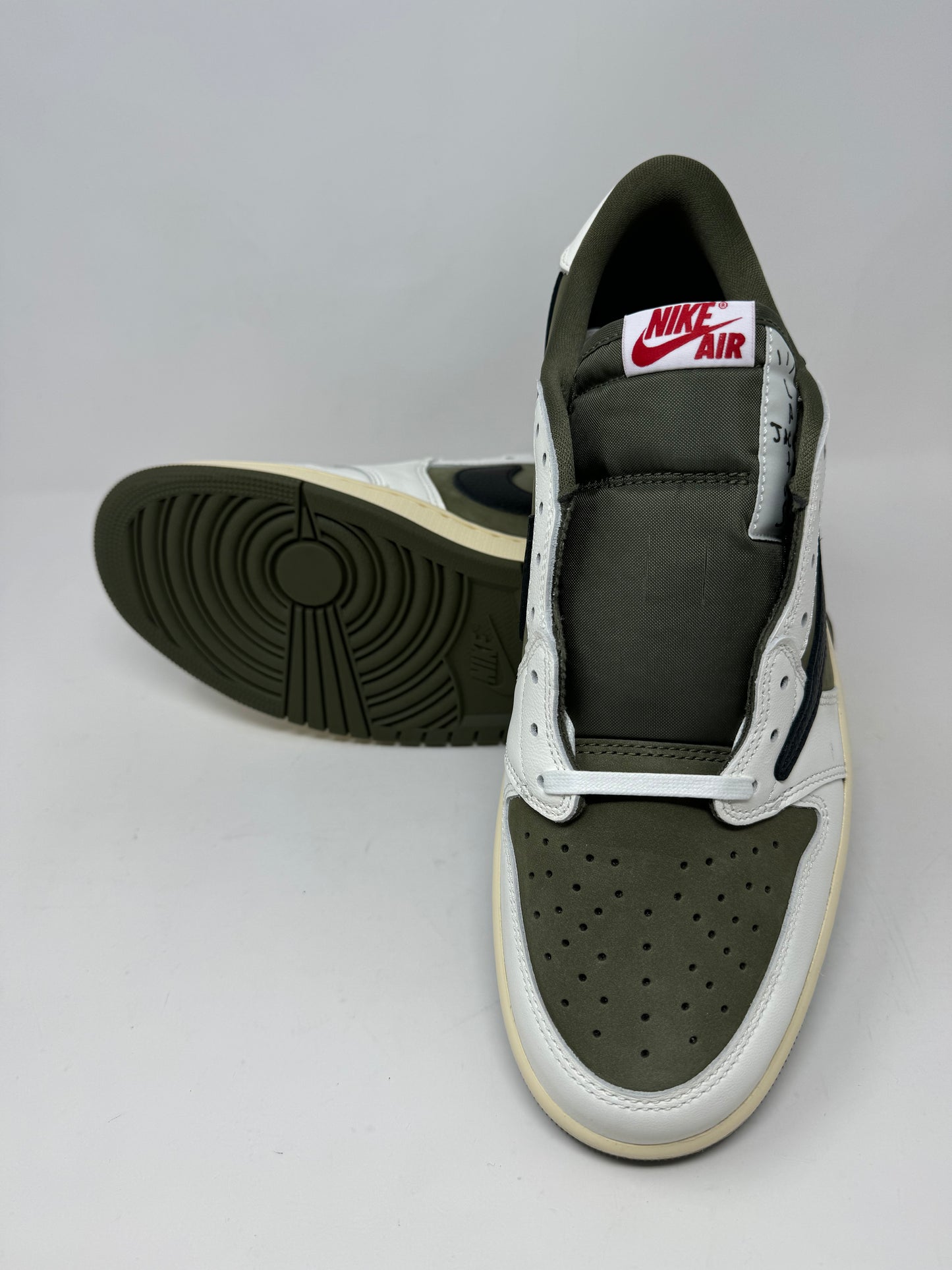 Jordan 1 Low OG Travis Scott ‘Medium Olive’