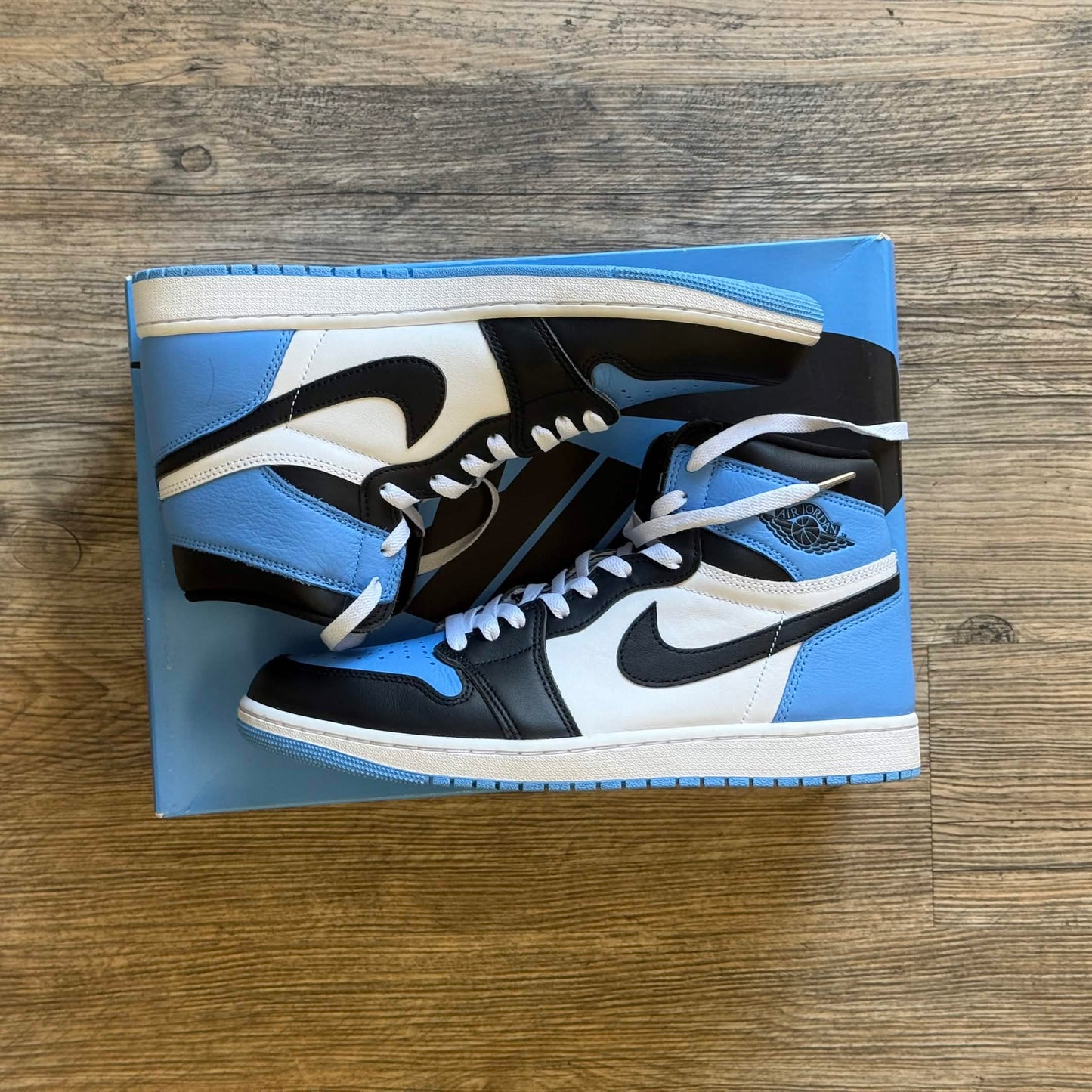 Jordan 1 Retro High OG UNC Toe (Pre-Owned)