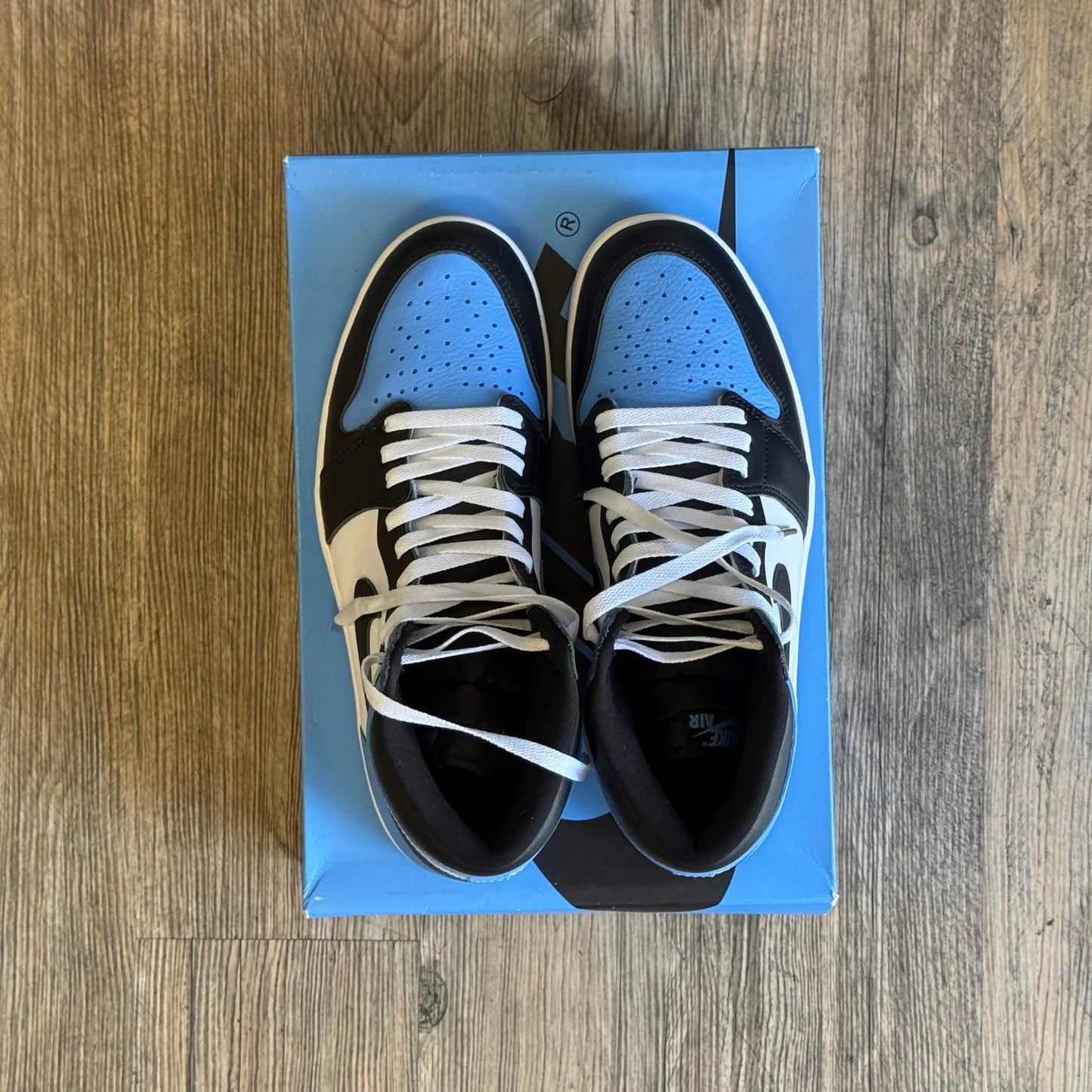 Jordan 1 Retro High OG UNC Toe (Pre-Owned)