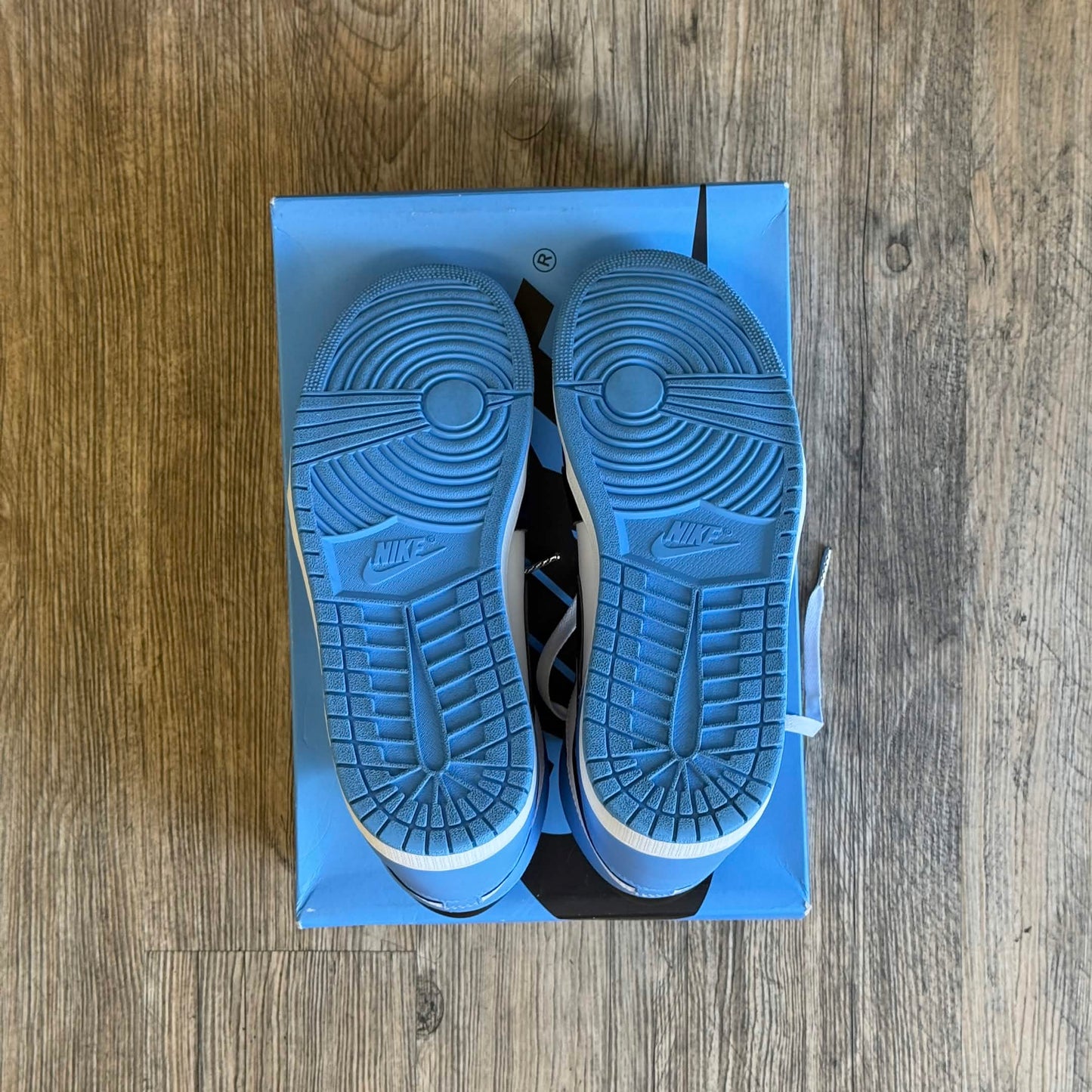 Jordan 1 Retro High OG UNC Toe (Pre-Owned)
