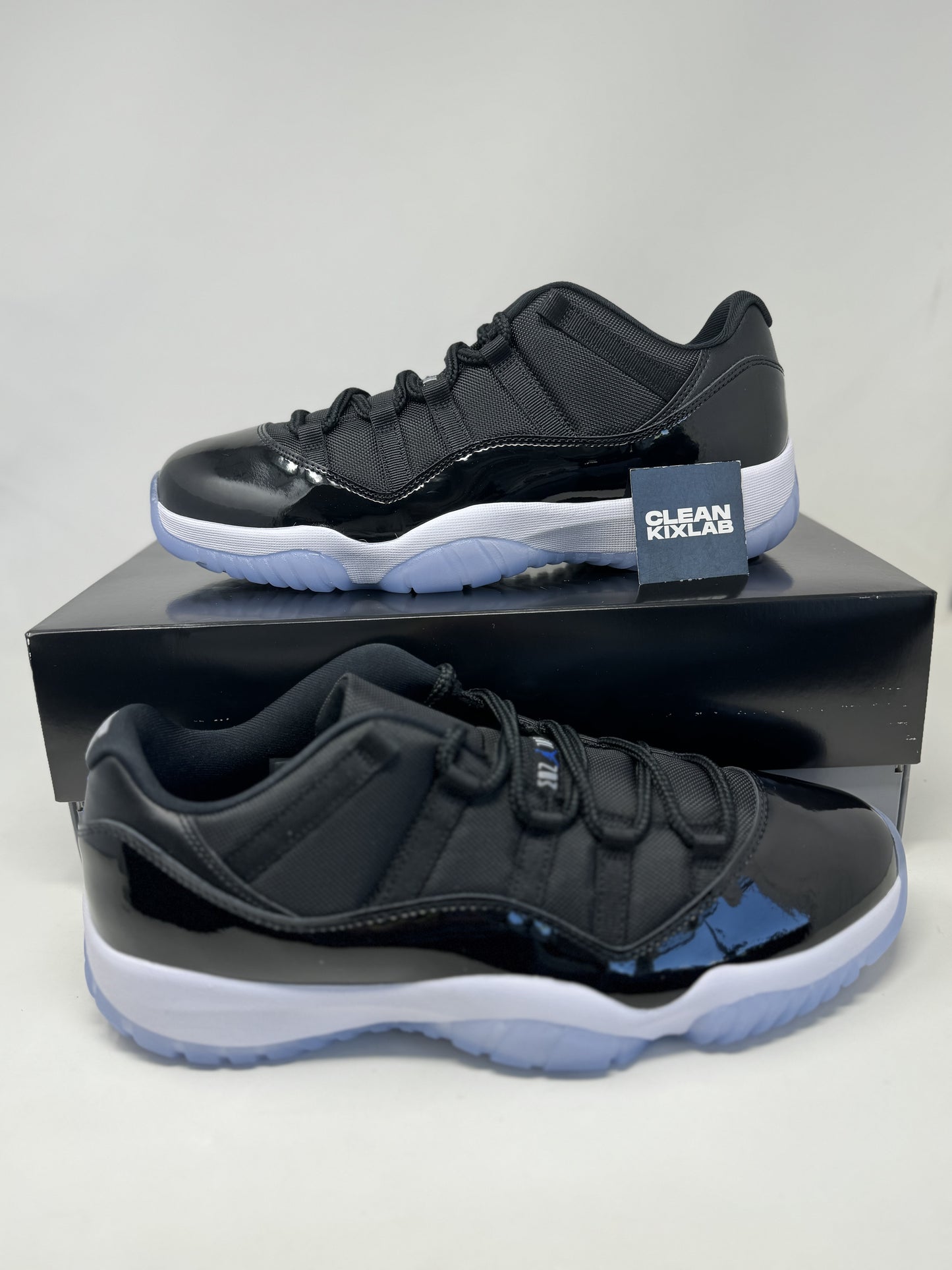 Nike Air Jordan 11 Low 'Space Jam'