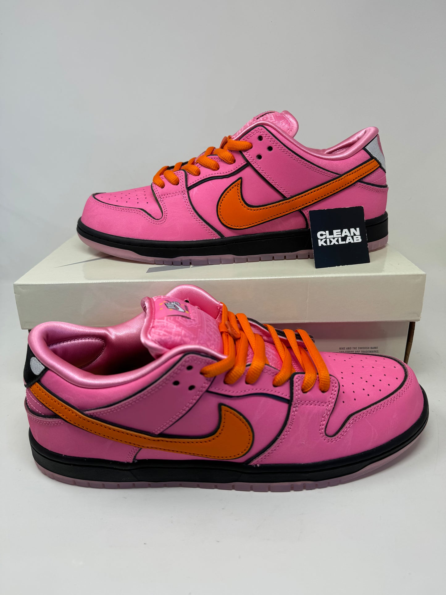 Nike SB Dunk Low 'The Powerpuff Girls Blossom'