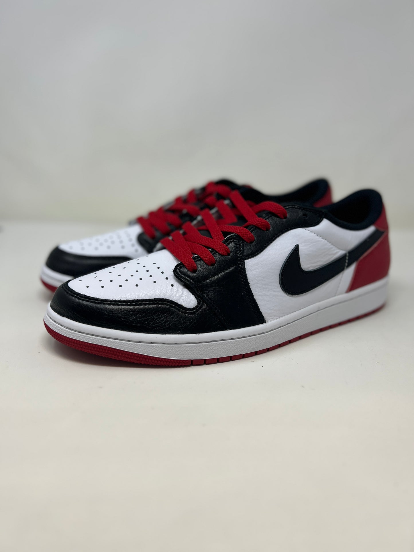 Nike Air Jordan 1 Low OG 'Black Toe'