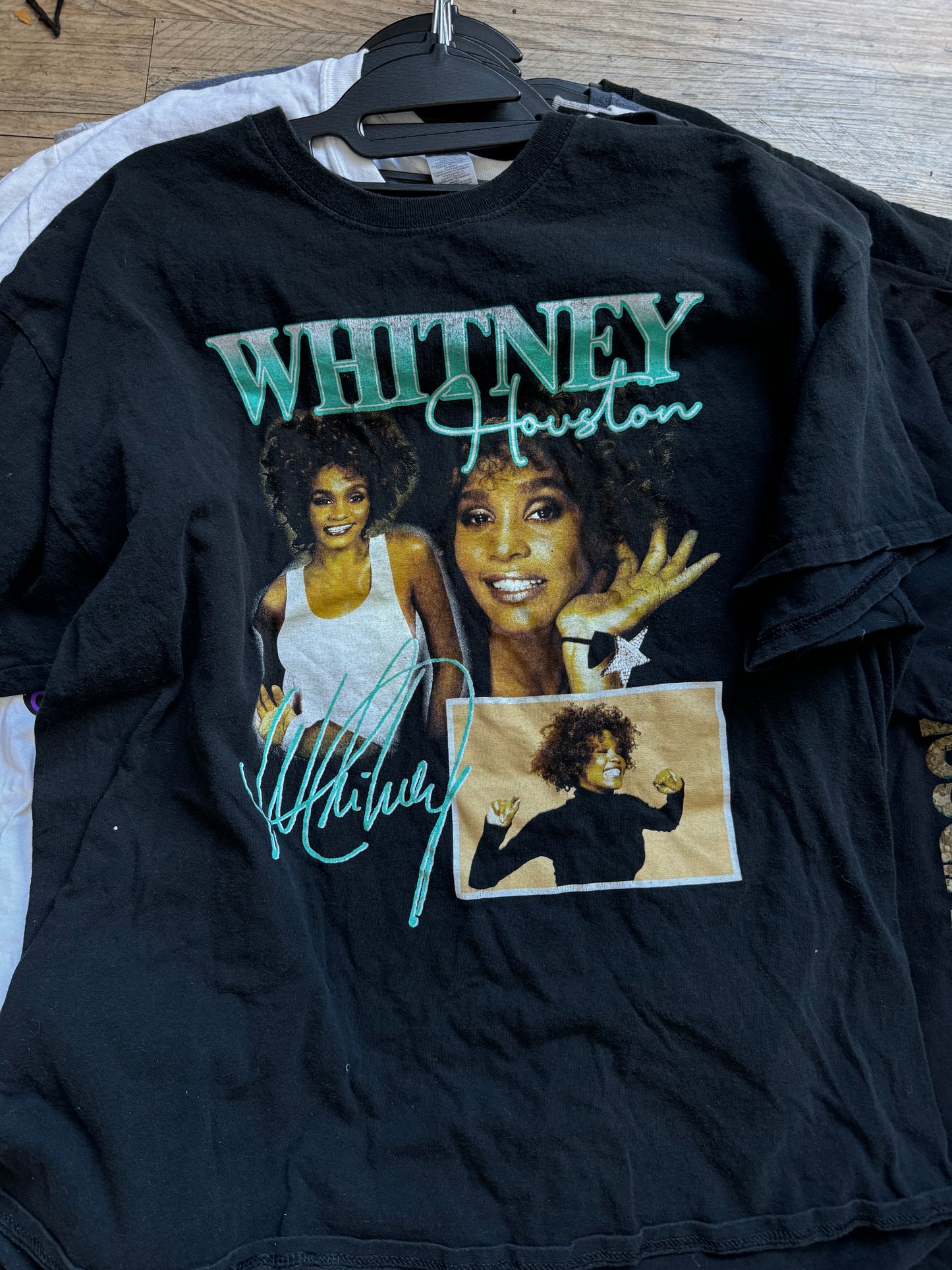 Whitney Houston Tee Size L