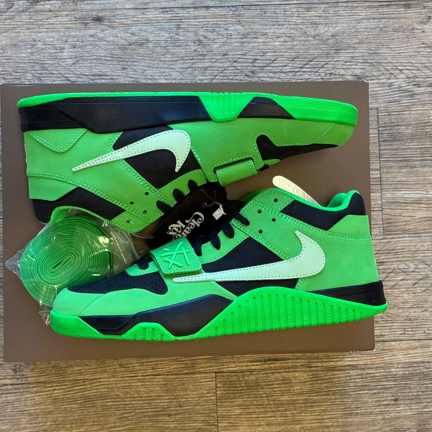 Jordan CJ1 T-Rexx Travis Scott Green Spark