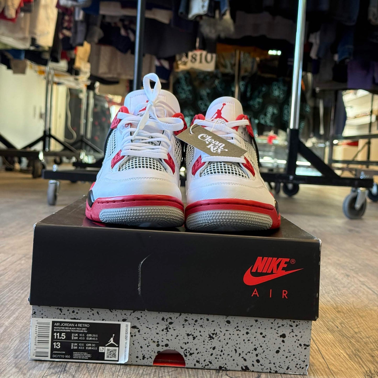 Jordan 4 Retro Fire Red