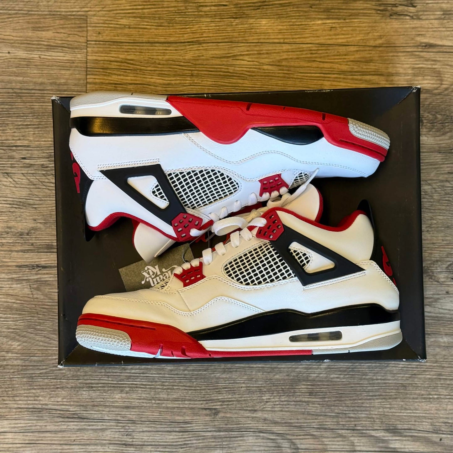 Jordan 4 Retro Fire Red