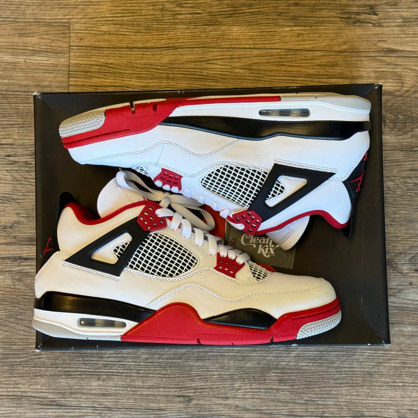 Jordan 4 Retro Fire Red