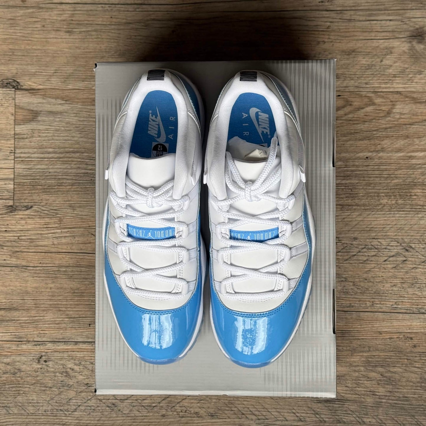 Jordan 11 Retro Low University Blue (2026)