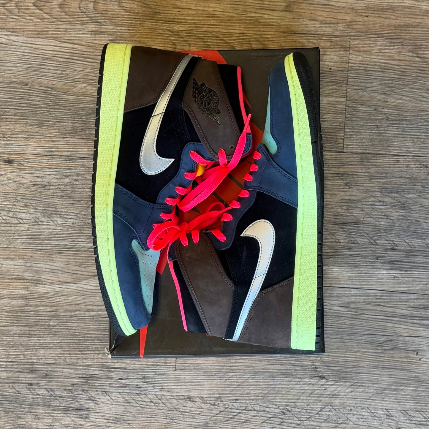 Jordan 1 Retro High Tokyo Bio Hack (Pre-Owned)