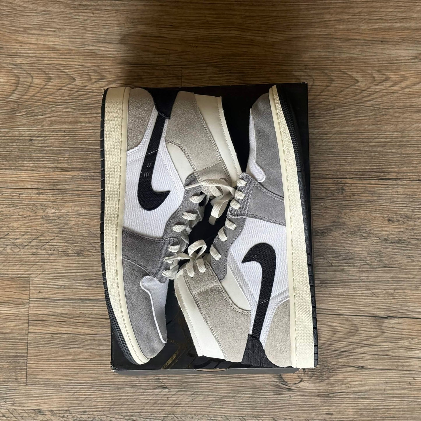 Jordan 1 Mid SE Craft White Cement Grey Black (USED)